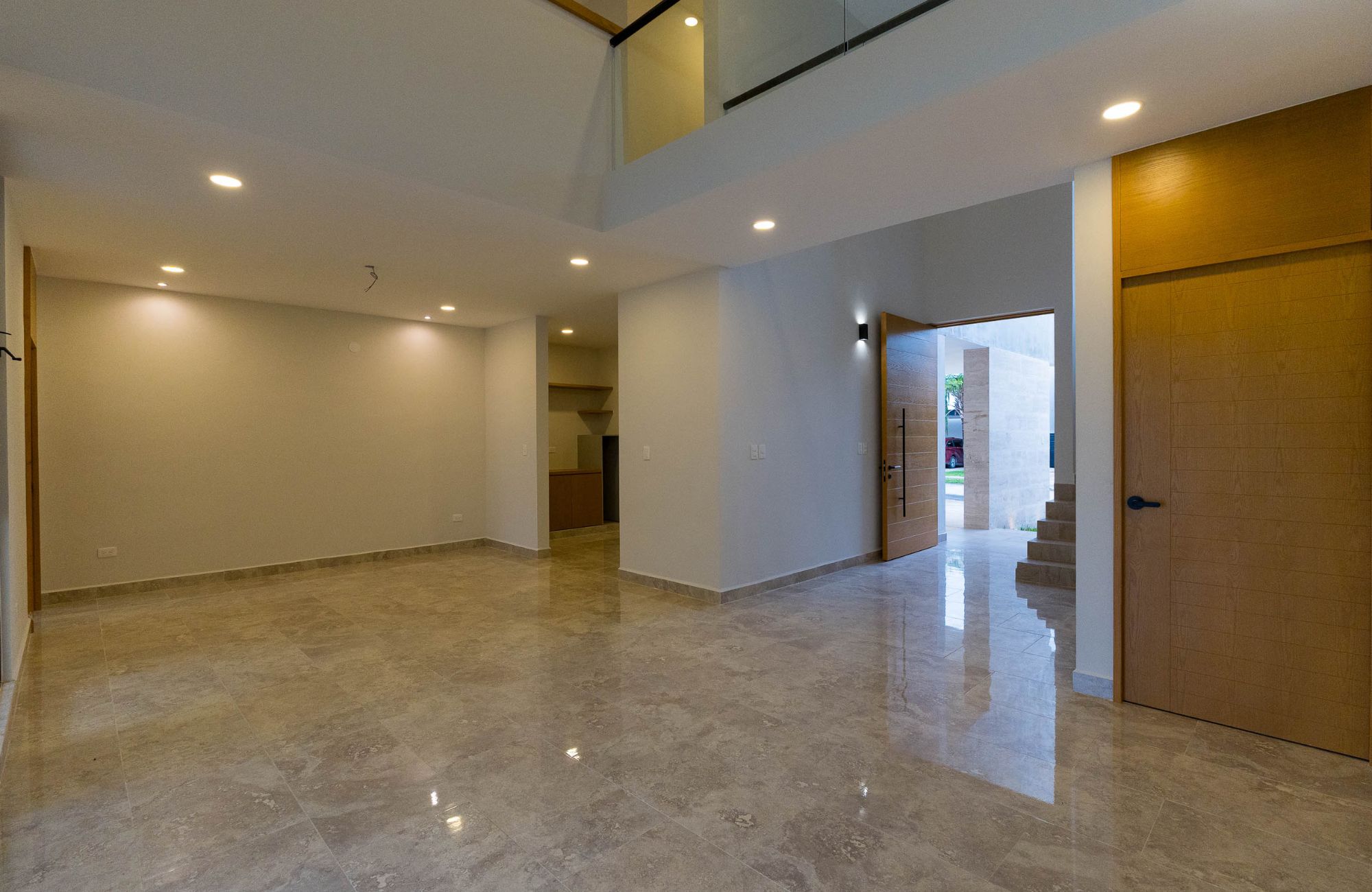 House with Private Pool, Two-Story, for Sale in Temoz&oacute;n Norte, M&eacute;rida