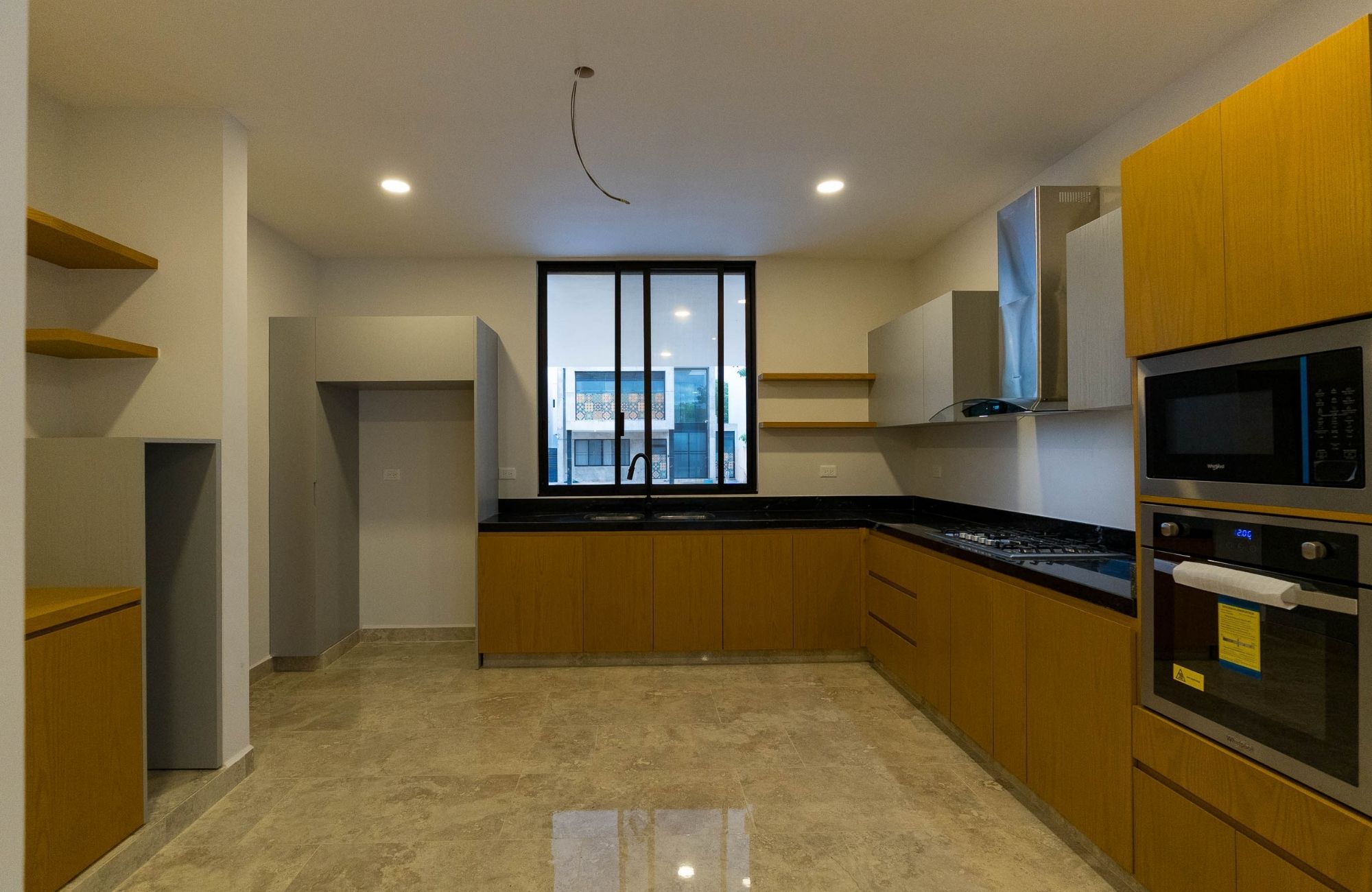 House with Private Pool, Two-Story, for Sale in Temoz&oacute;n Norte, M&eacute;rida