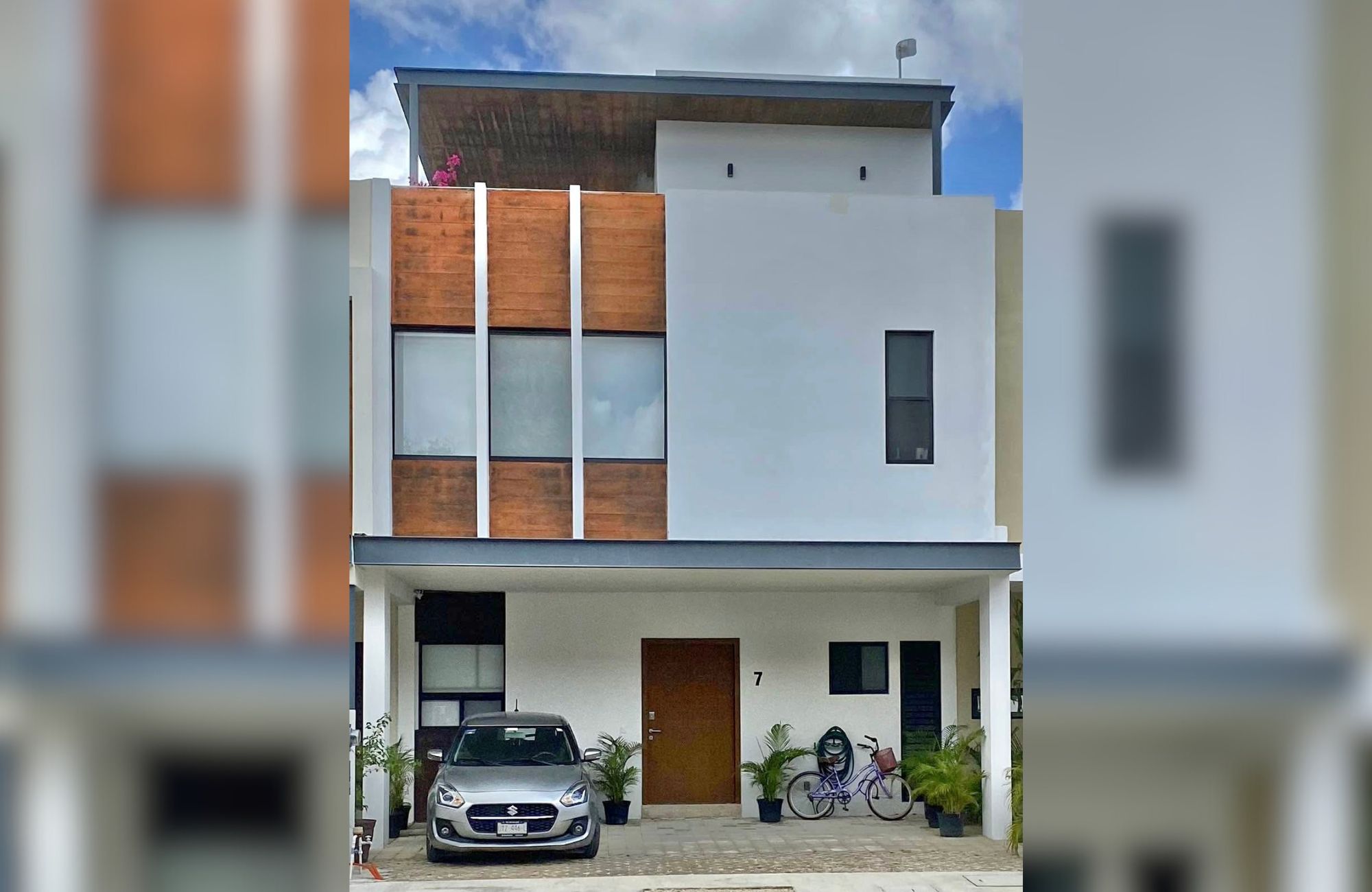 House for sale in Artika Canc&uacute;n, gated community with pool, Av. Prol. La Luna, Canc&uacute;n