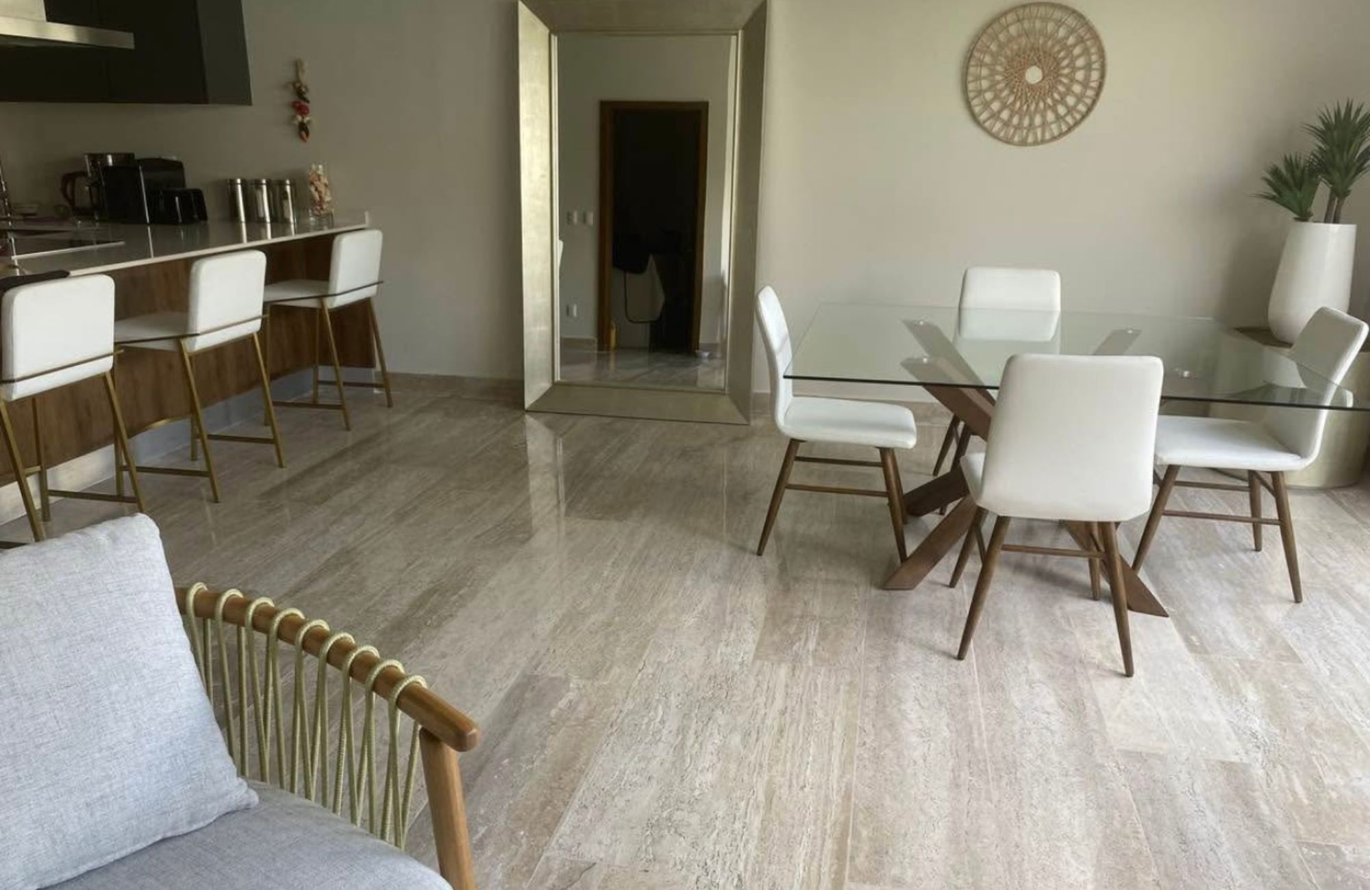 House for sale in Artika Canc&uacute;n, gated community with pool, Av. Prol. La Luna, Canc&uacute;n