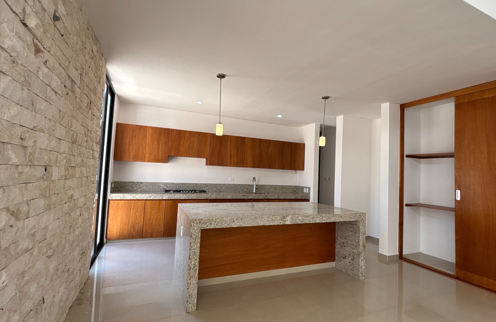 Villa with Direct Beach Access for Sale, Chicxulub, Yucat&aacute;n