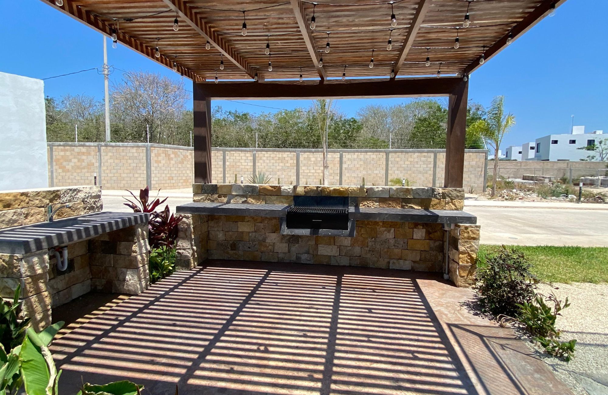 Villa with Direct Beach Access for Sale, Chicxulub, Yucat&aacute;n