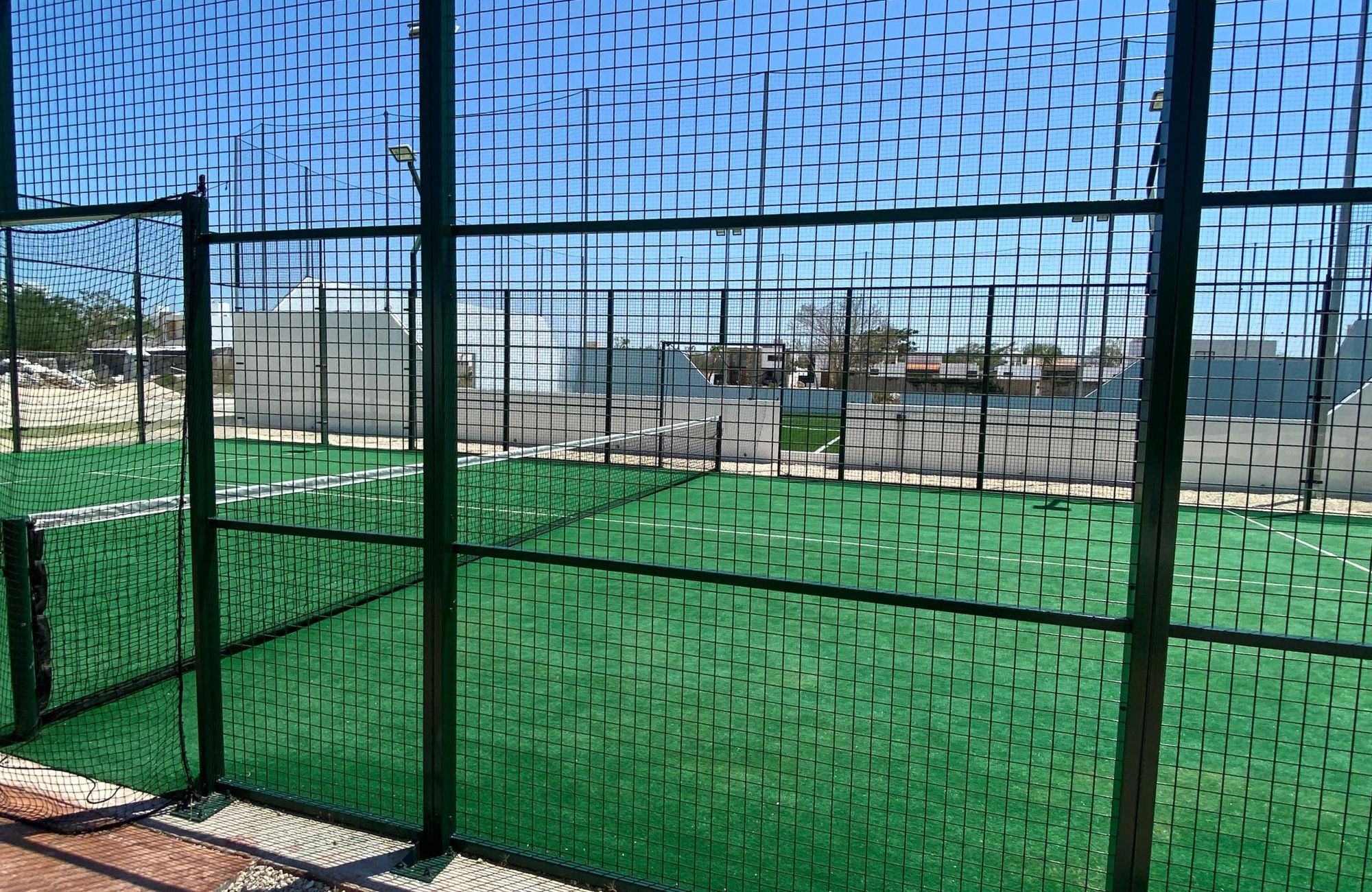 House with garden, private pool, terrace and service room, North Zone, Merida.