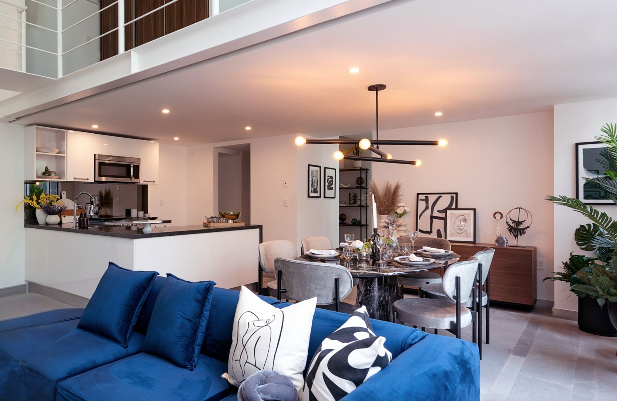 Condo with cinema, pool, gym with spinning zone, golf course view, service room, with bathroom, amenities for the whole family, pre-construc