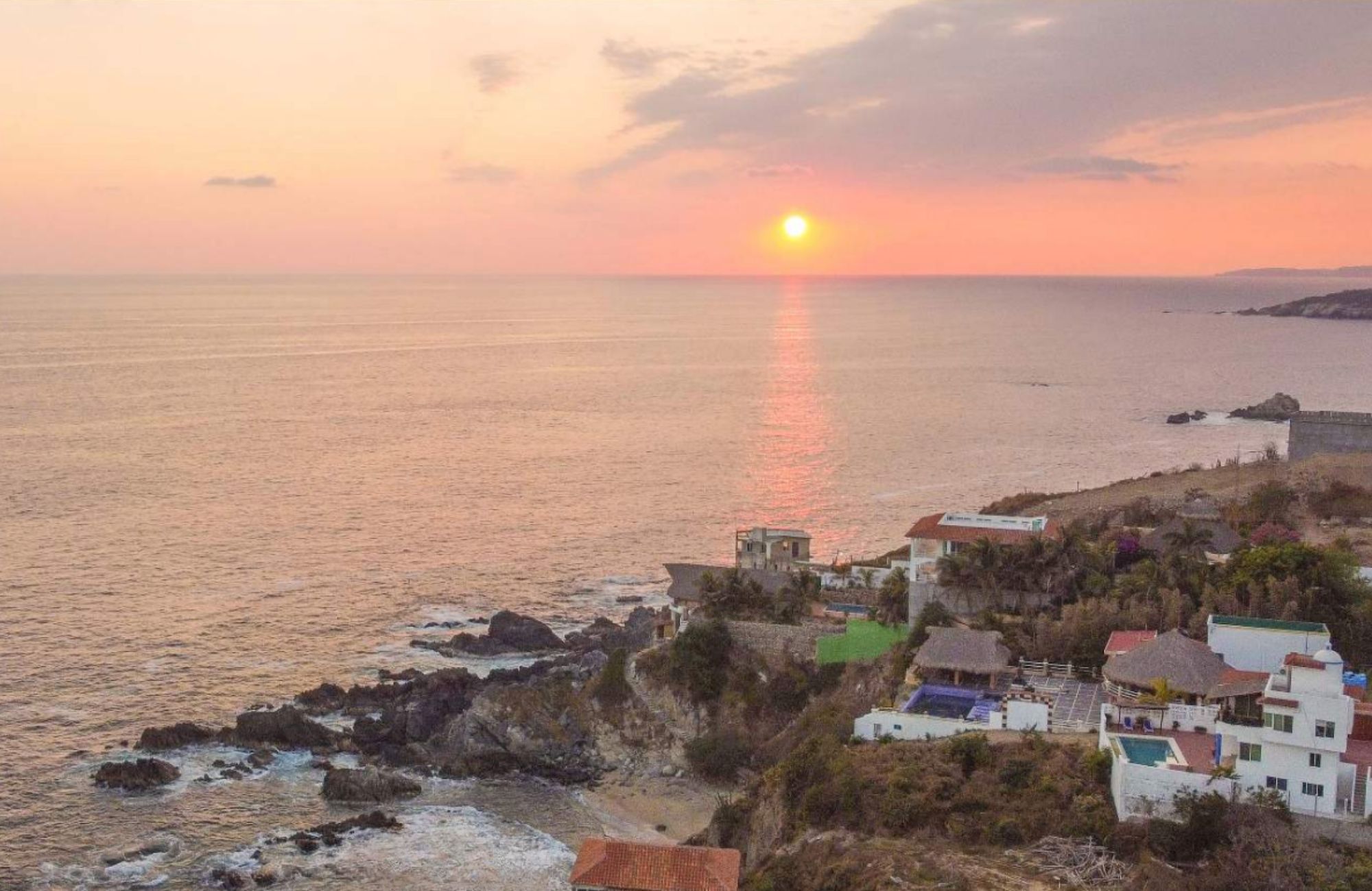 Residential lot now with a reduced price from $1,200,000 to $900,000 MXN, for sale in Cuatunalco, Huatulco.