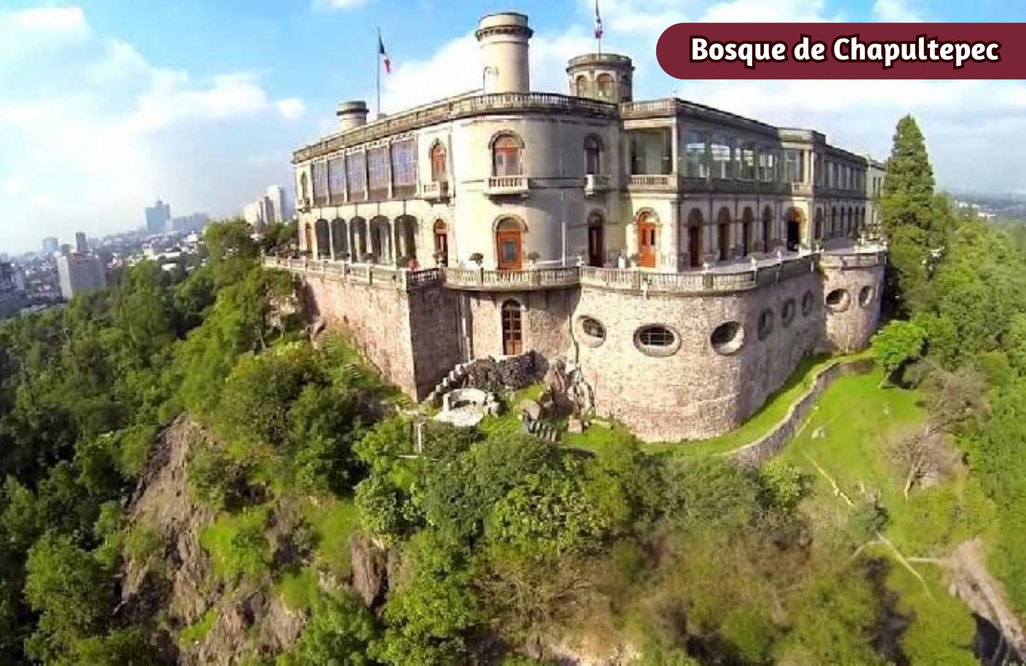 Luxury condo with high ceilings, pool, pet friendly, spa for sale, Bosque Real