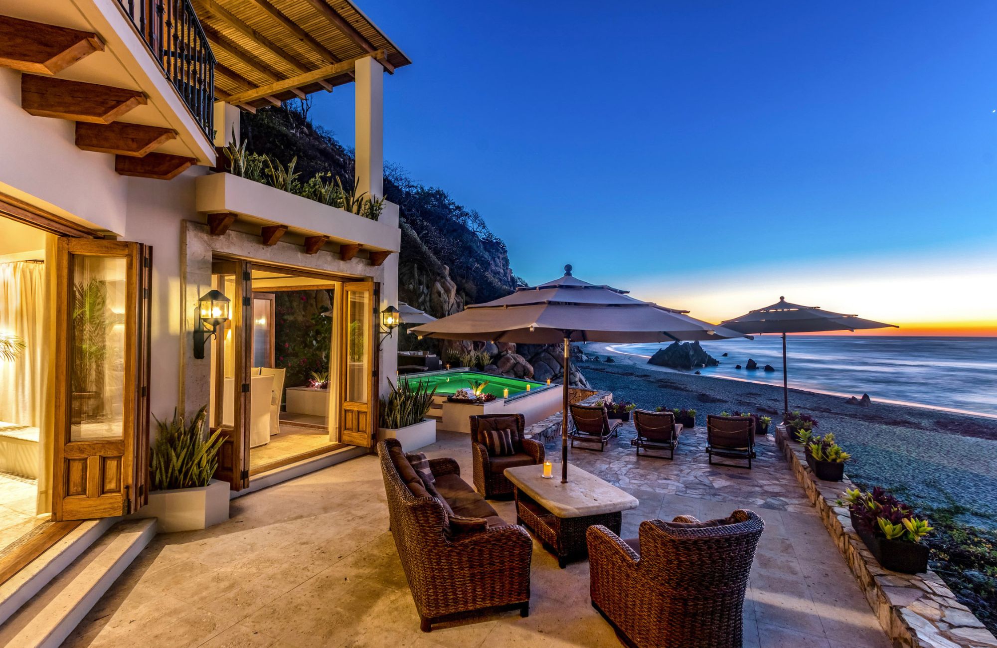 Residence surrounded by natural reserve with private pool for sale, Playa &Oacute;rgano, Huatulco&nbsp;&nbsp;