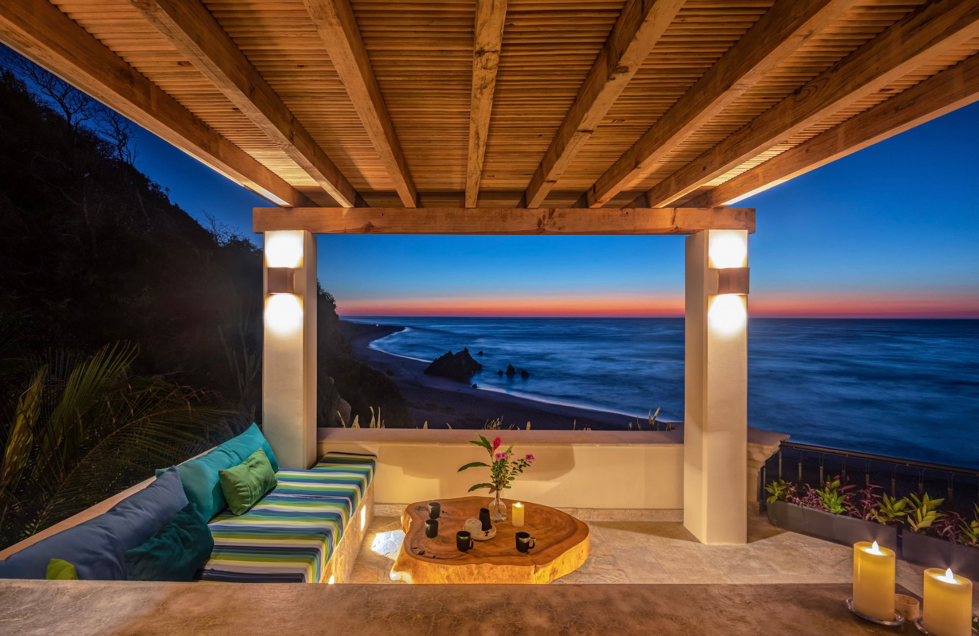 Residence surrounded by natural reserve with private pool for sale, Playa &Oacute;rgano, Huatulco&nbsp;&nbsp;