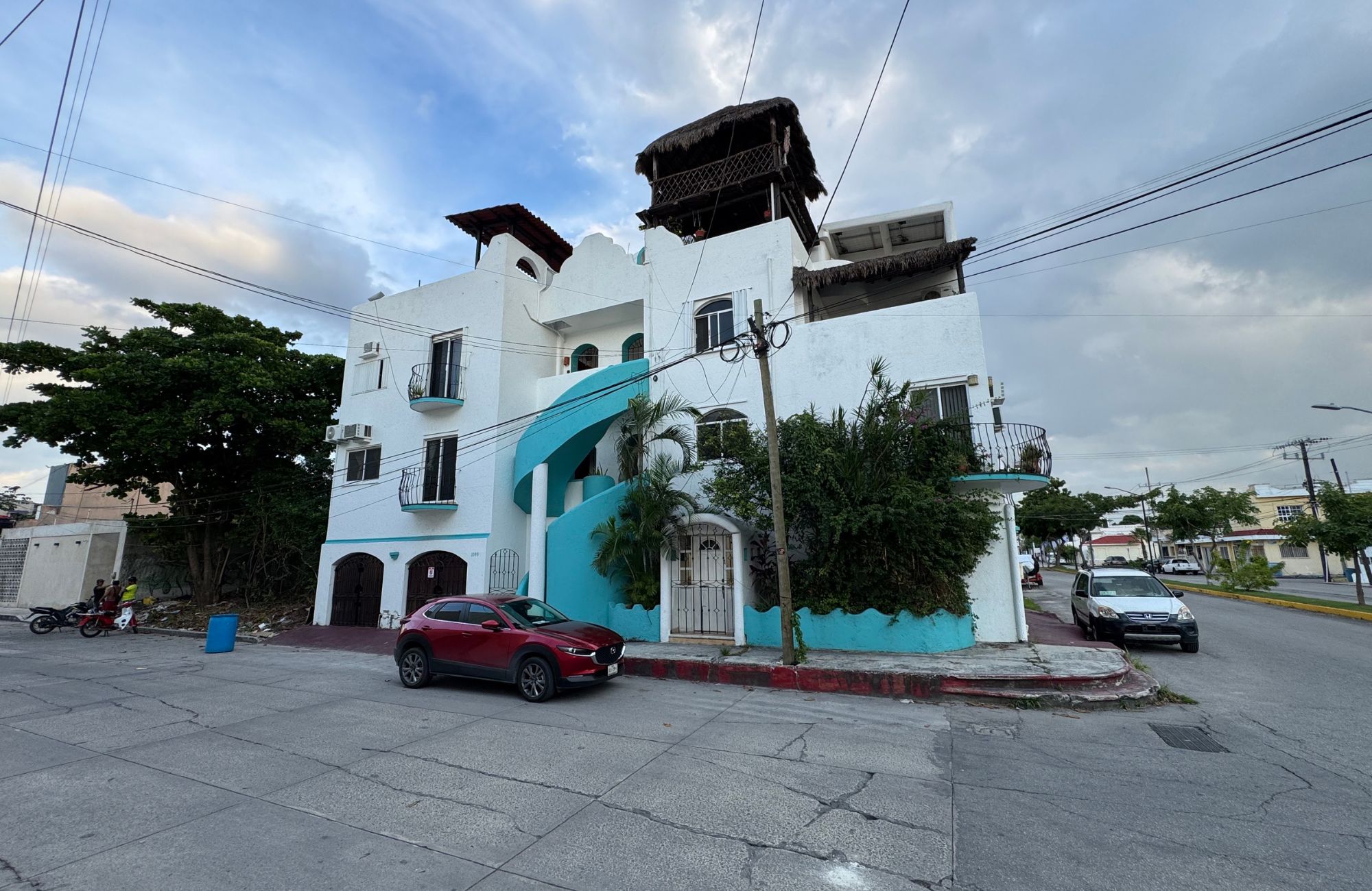 Apartment with pool, paddle tennis court, bar, grill, jacuzzi, for sale Cozumel