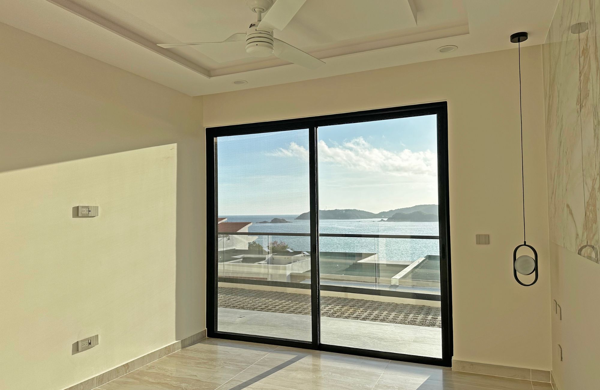 Condo with ocean view, beach club and access to the sea, golf, sports courts, spa and more, pre-construction, sale Huatulco.
