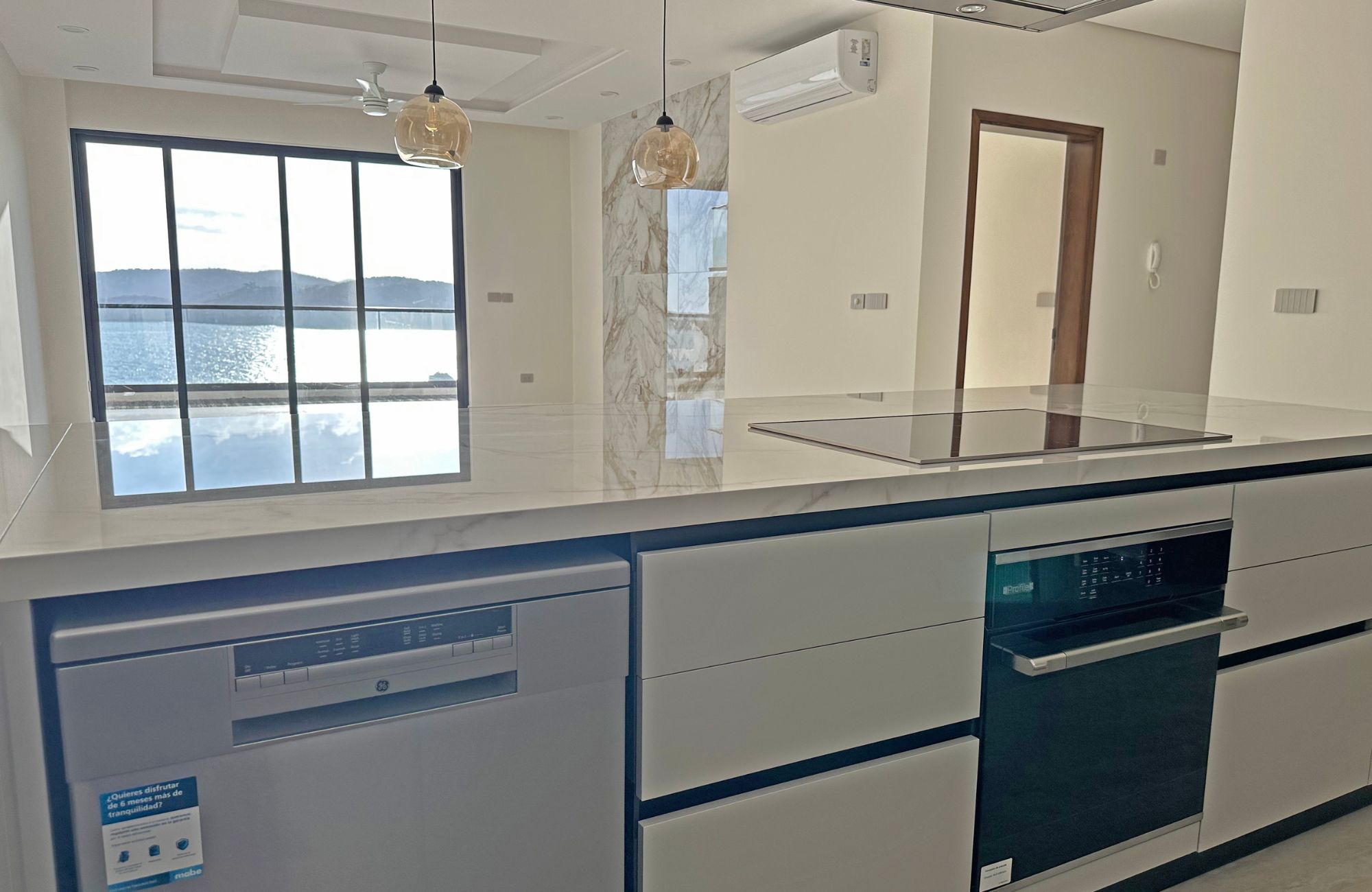 Condo with ocean view, beach club and access to the sea, golf, sports courts, spa and more, pre-construction, sale Huatulco.