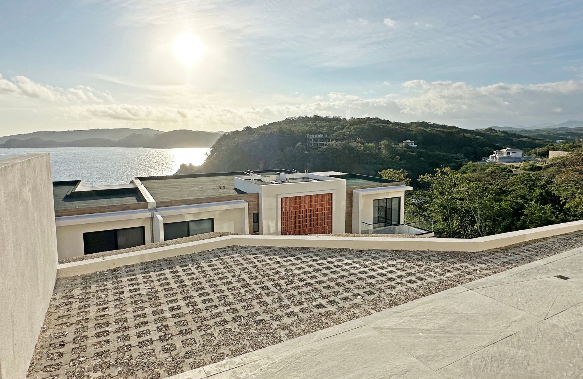 Condo with ocean view, beach club and access to the sea, golf, sports courts, spa and more, pre-construction, sale Huatulco.