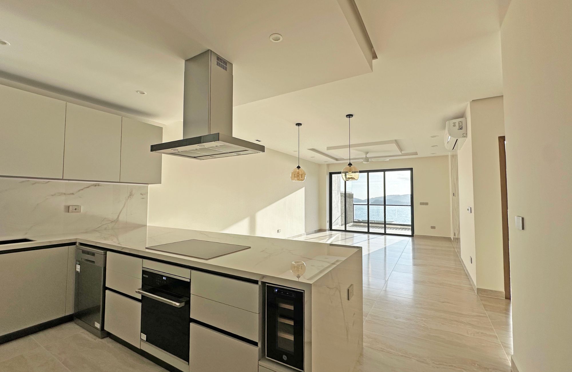 Condo with ocean view, beach club and access to the sea, golf, sports courts, spa and more, pre-construction, sale Huatulco.