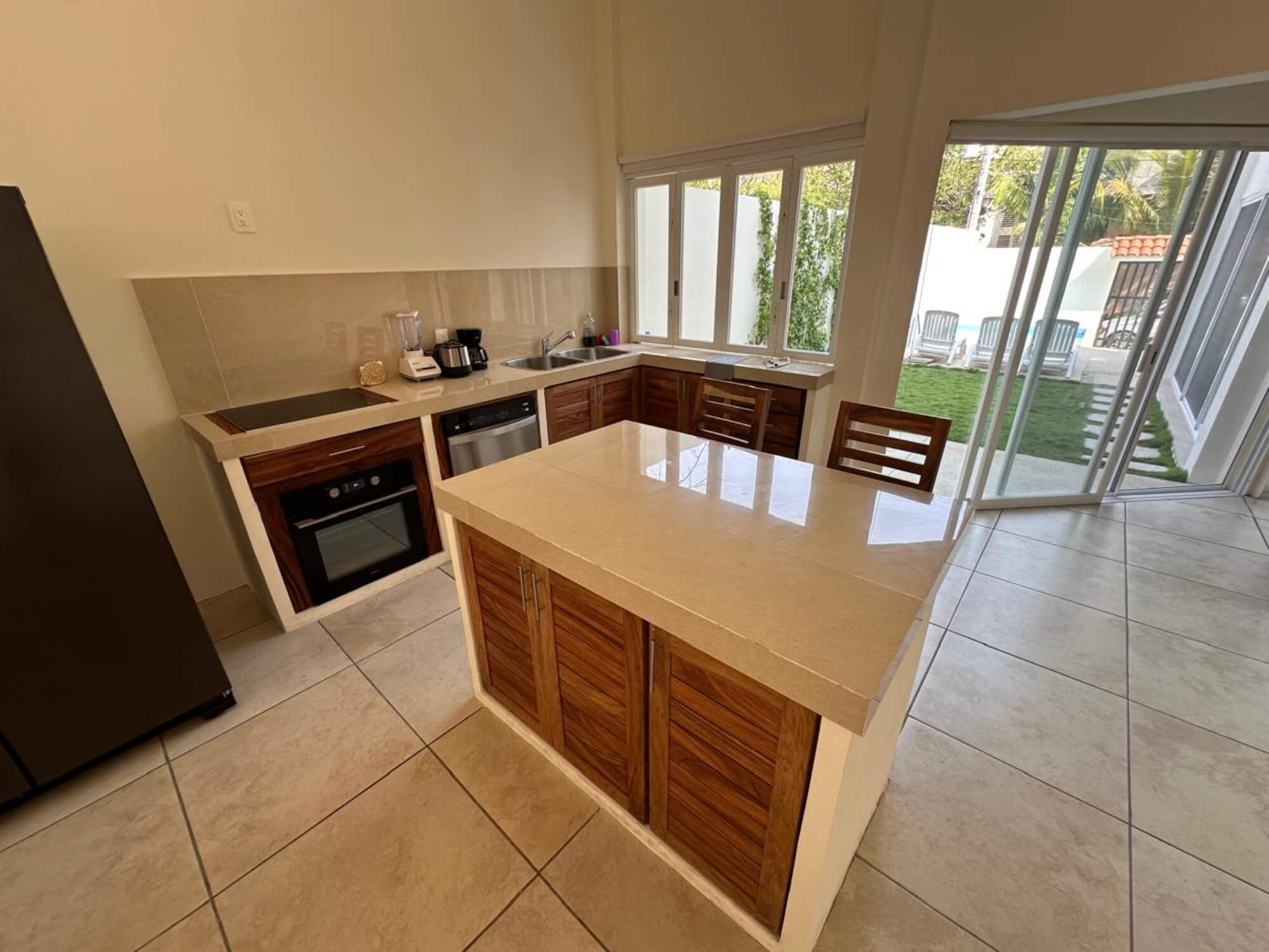 Ocean view villa, beach access, pool, for sale, Punta Santa Cruz, Huatulco.