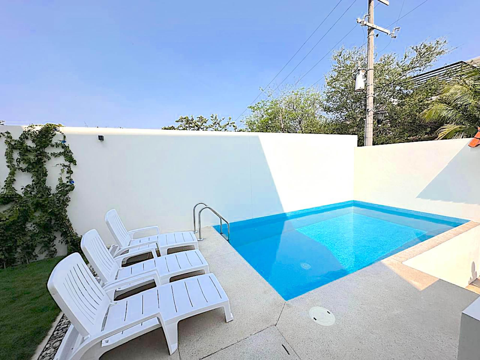 Ocean view villa, beach access, pool, for sale, Punta Santa Cruz, Huatulco.