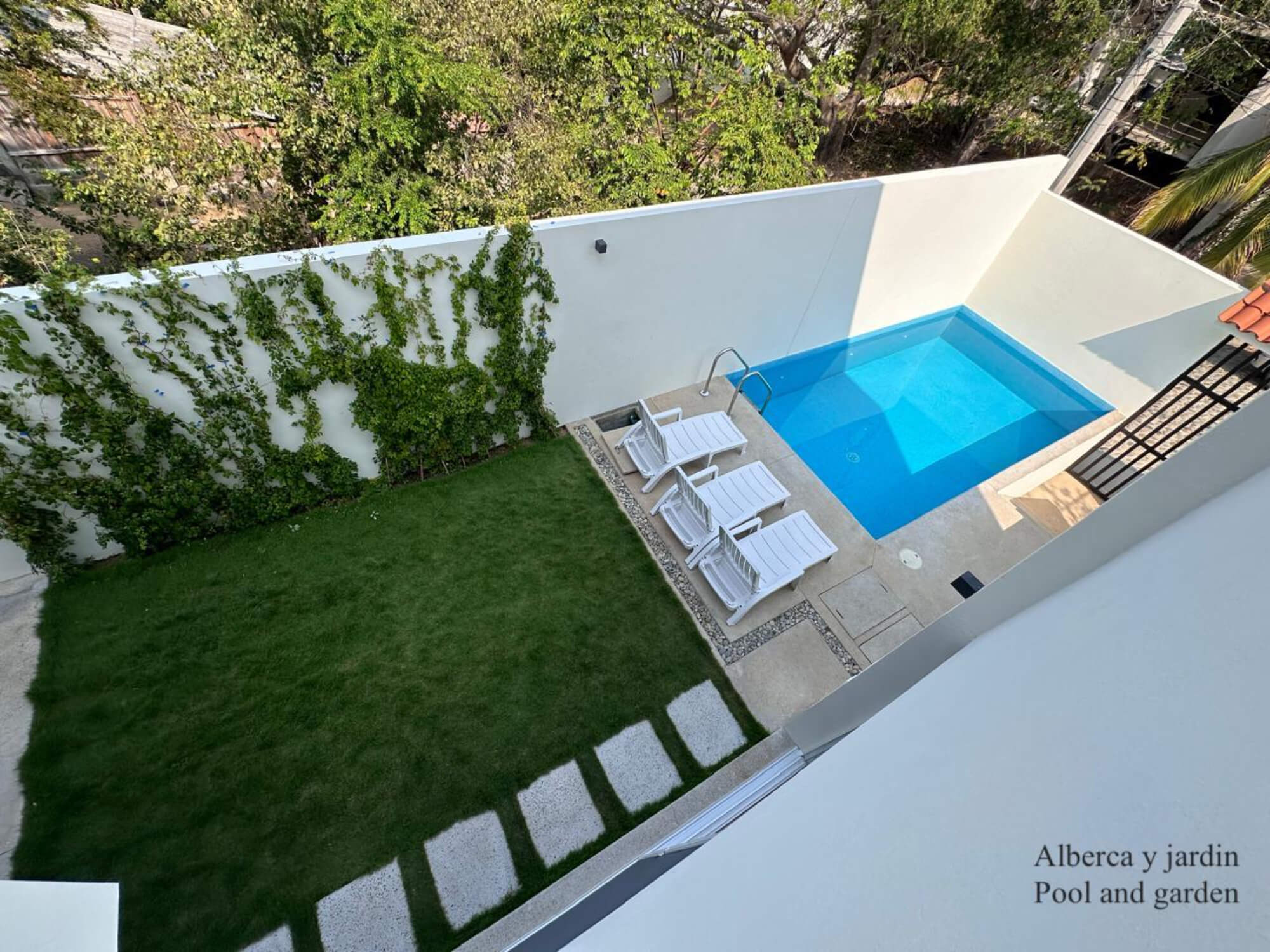 Ocean view villa, beach access, pool, for sale, Punta Santa Cruz, Huatulco.