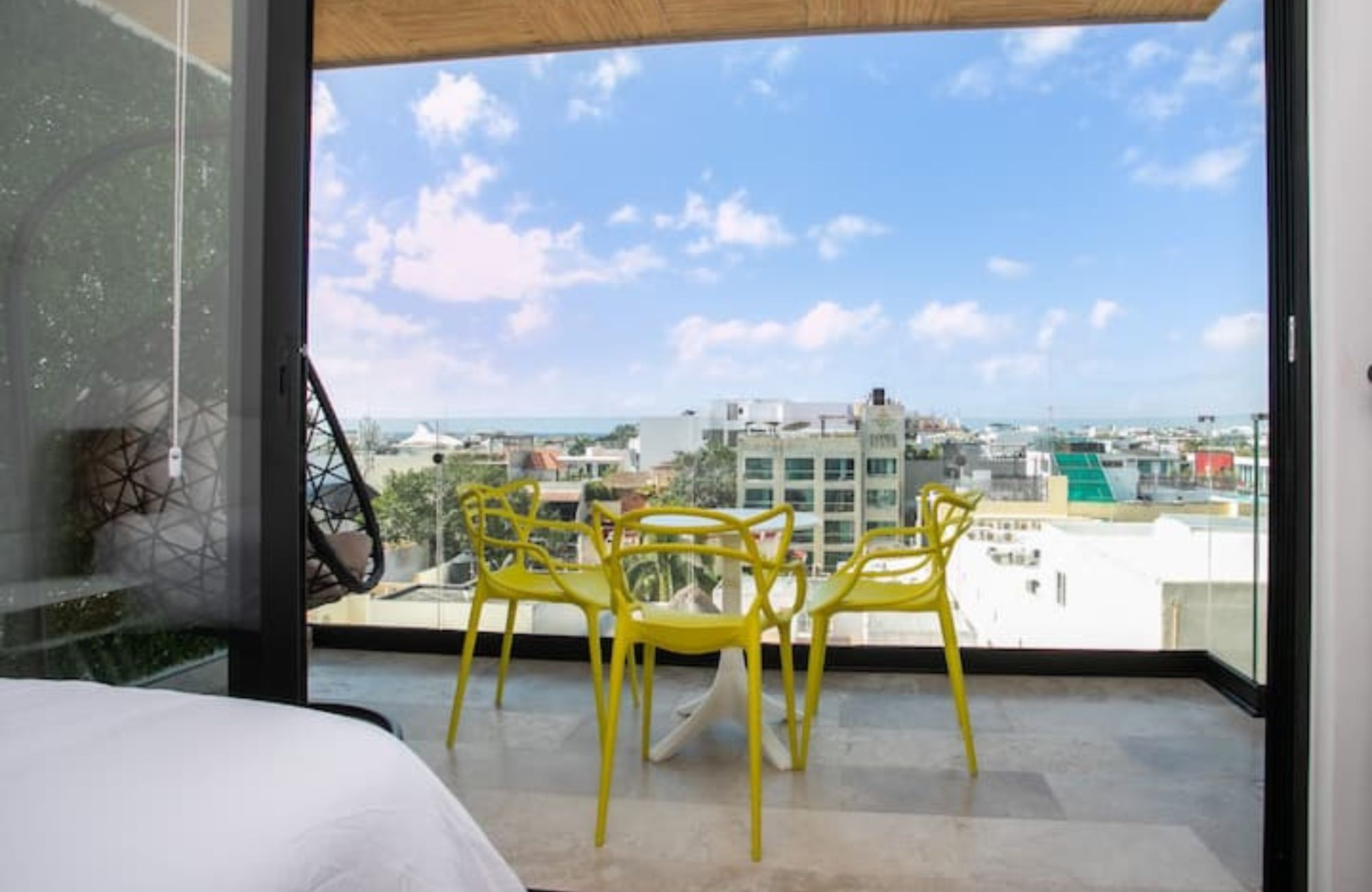 Departamento con infinity pool com&uacute;n, en venta, Centro, Playa del Carmen