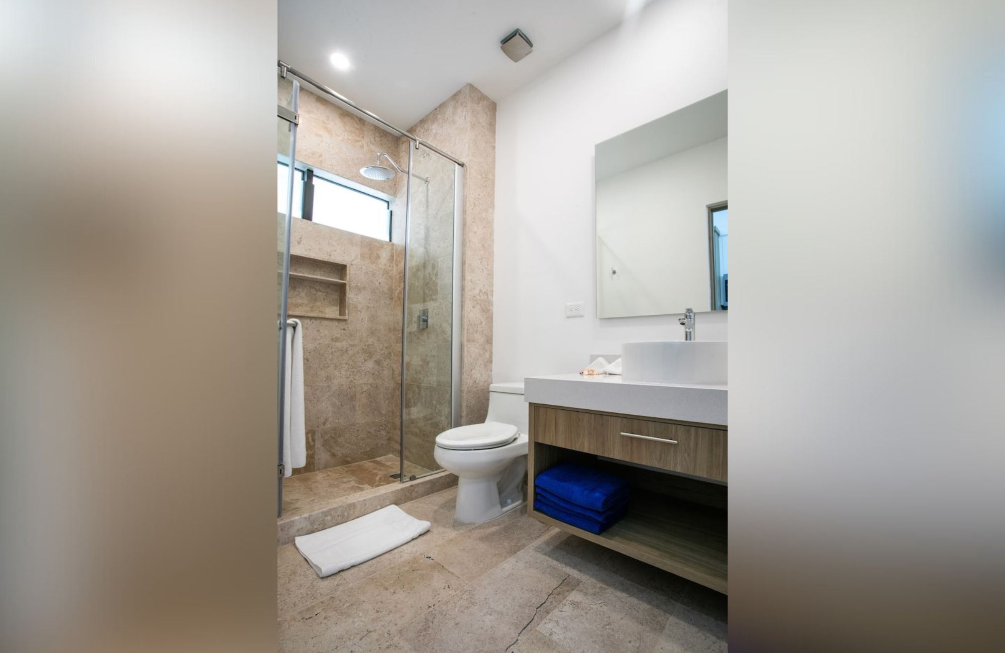 Departamento con infinity pool com&uacute;n, en venta, Centro, Playa del Carmen