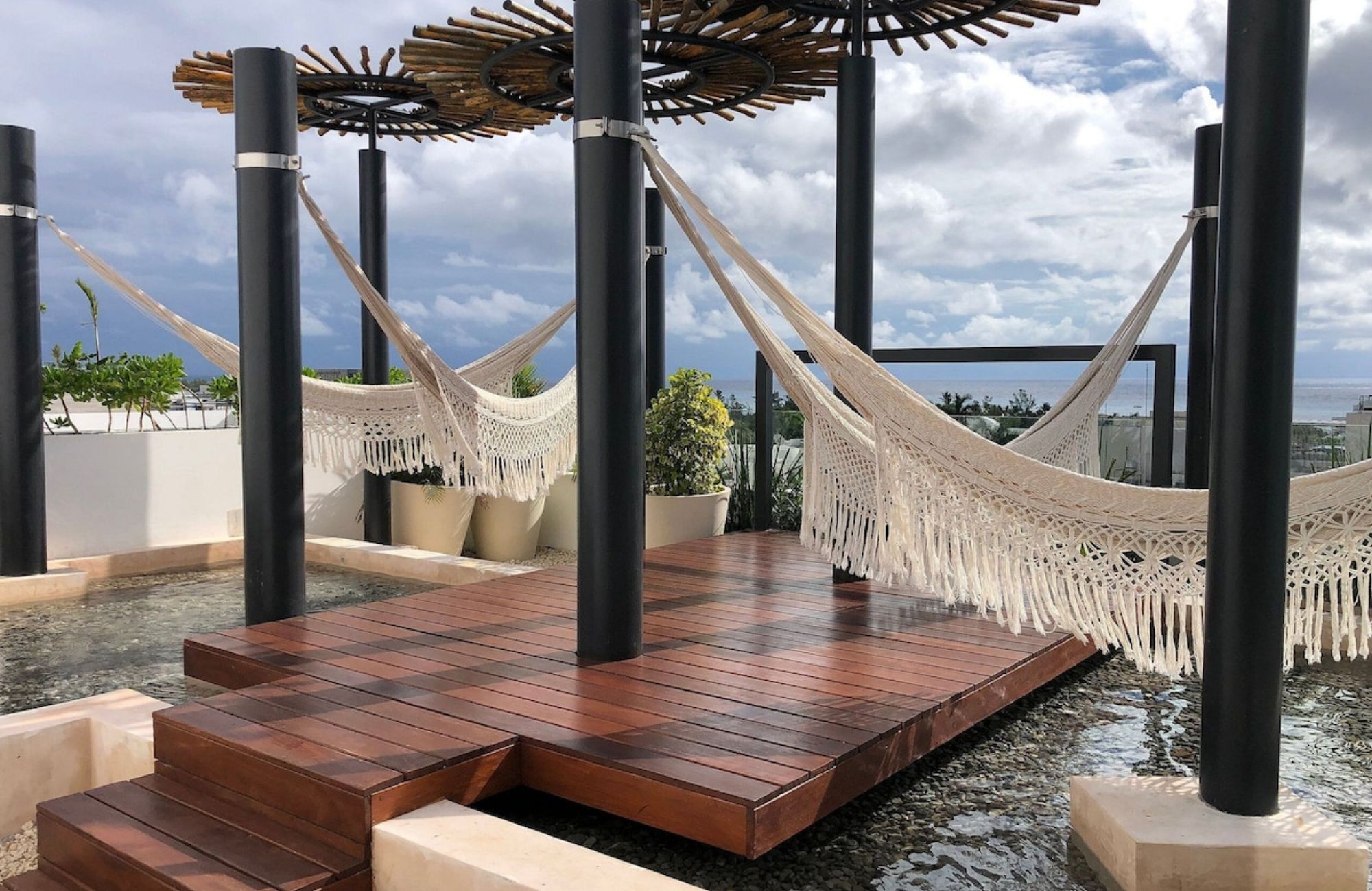 Departamento con infinity pool com&uacute;n, en venta, Centro, Playa del Carmen