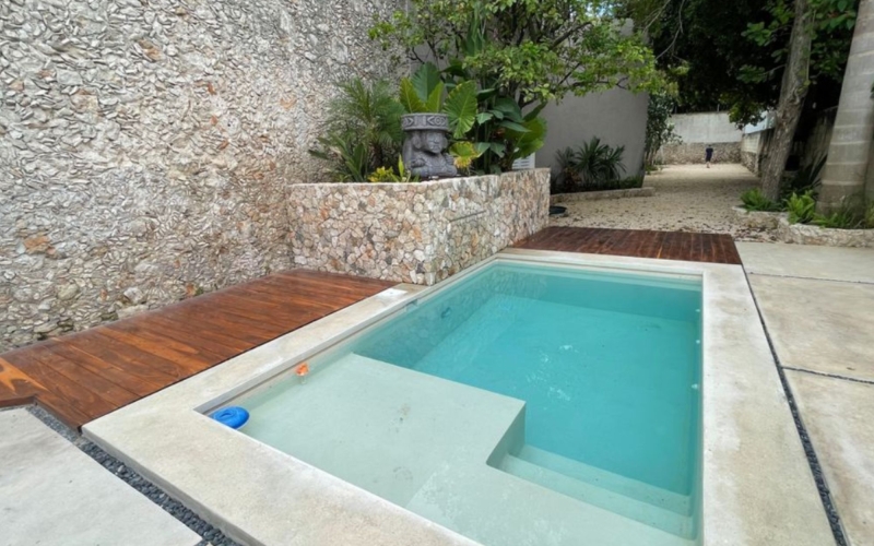 Casa completamente remodelada con alberca, en venta, Centro, Merida&nbsp;