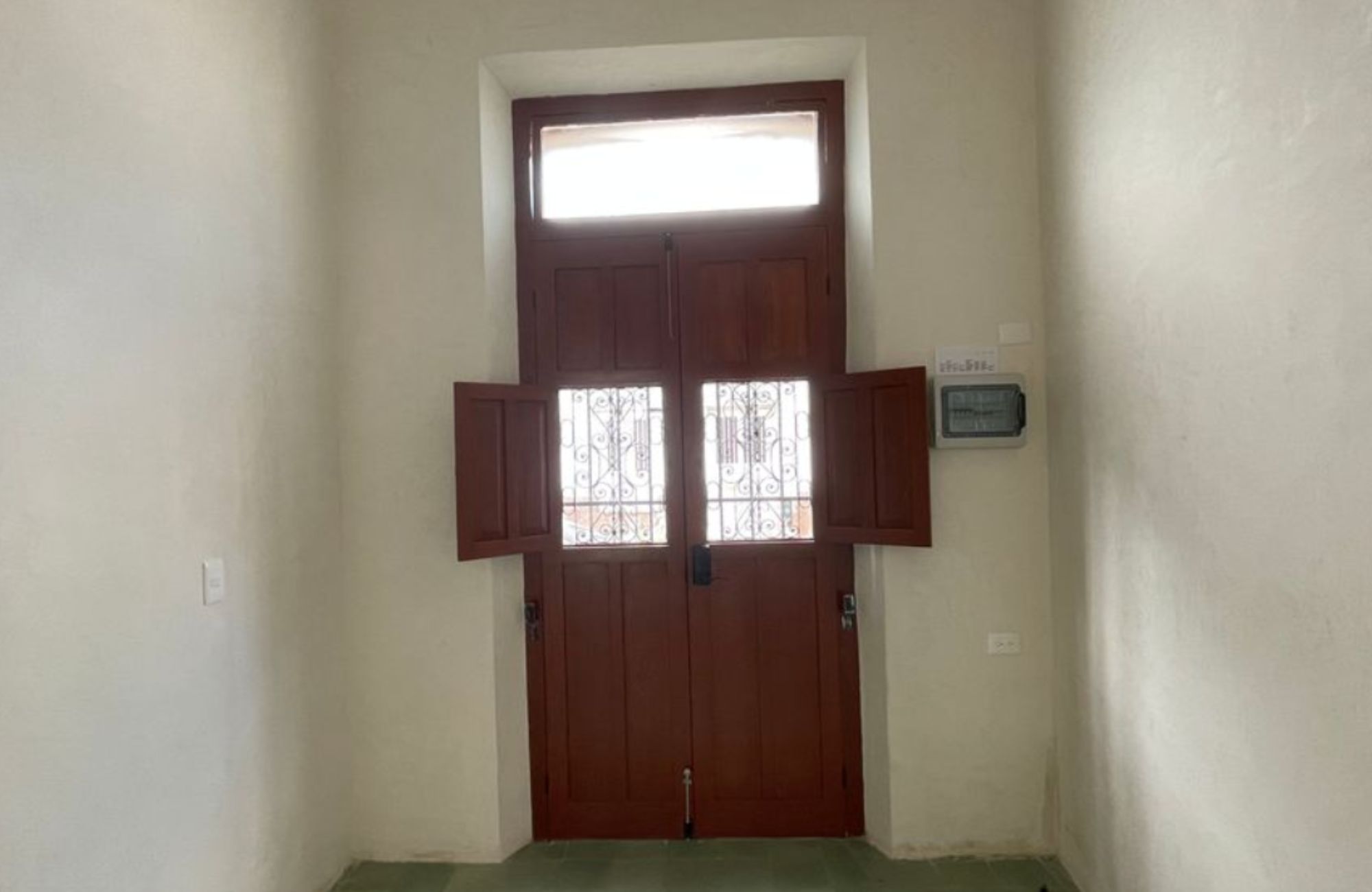 Casa Remodelada con alberca privada en venta, Centro, M&eacute;rida