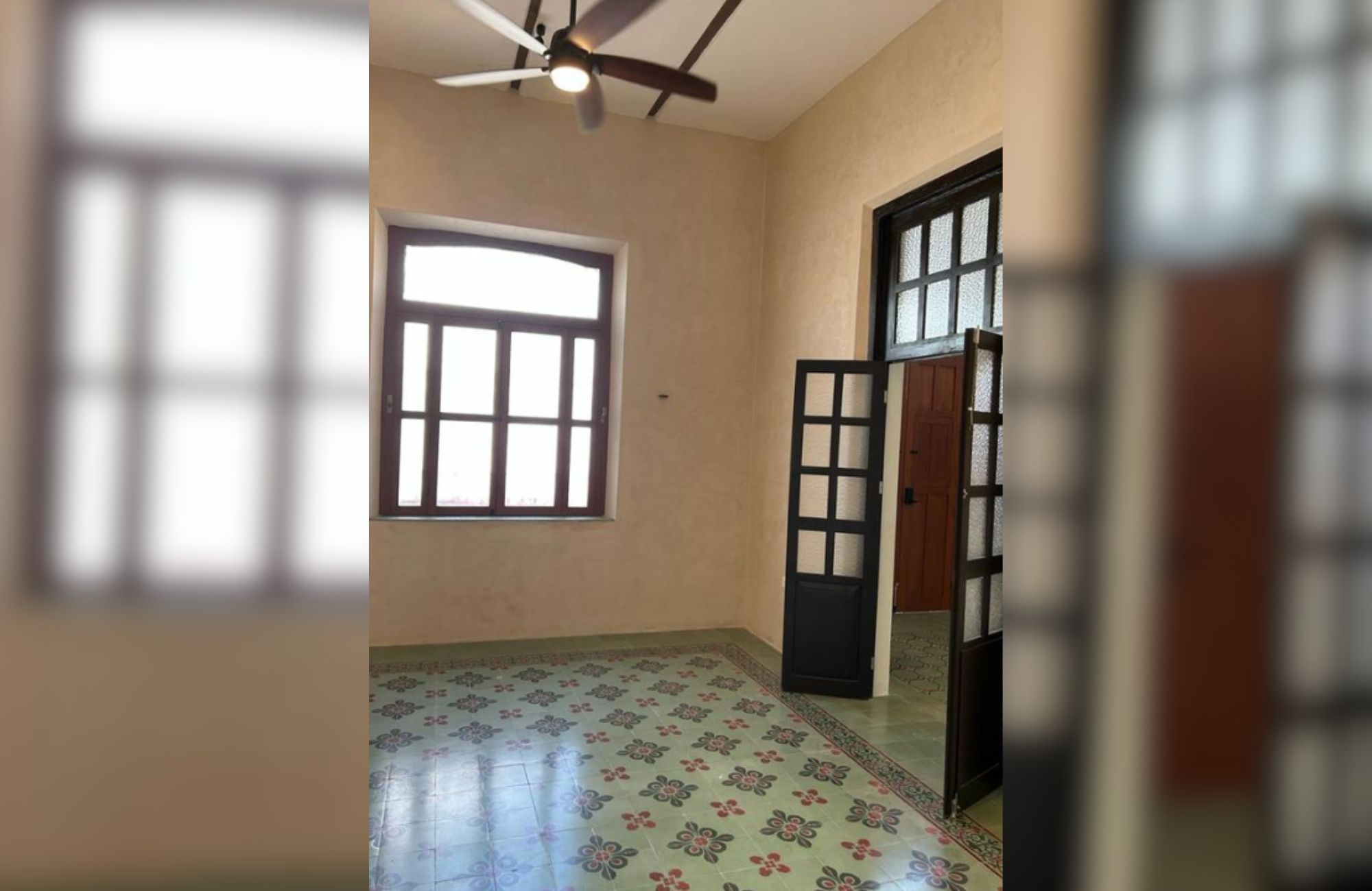 Casa Remodelada con alberca privada en venta, Centro, M&eacute;rida