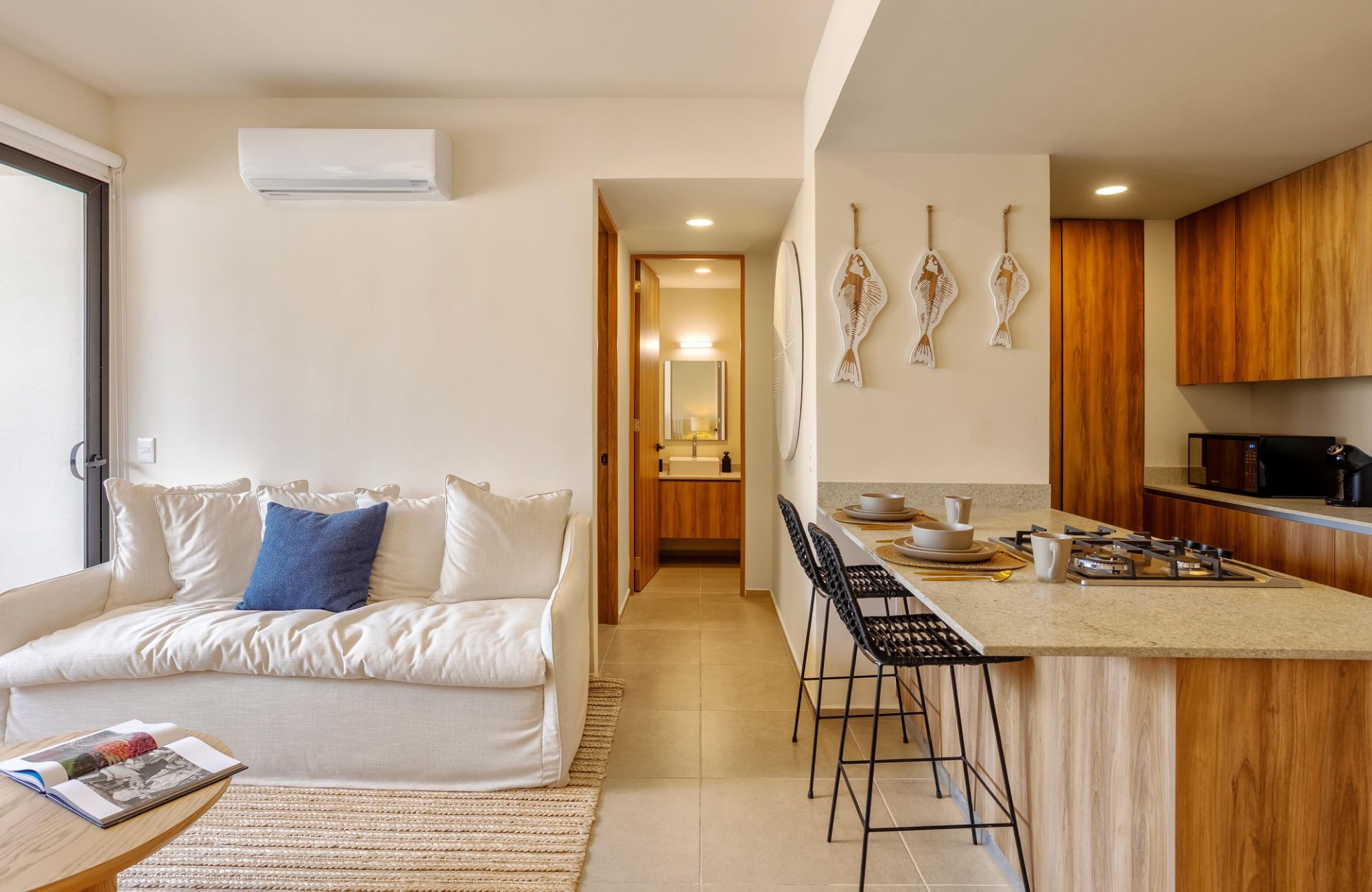 Condo with 100 m2 garden,  infinity pool, pet spa, cowork, gym, pre-construction, on Nader Avenue, Cancun, for sale.