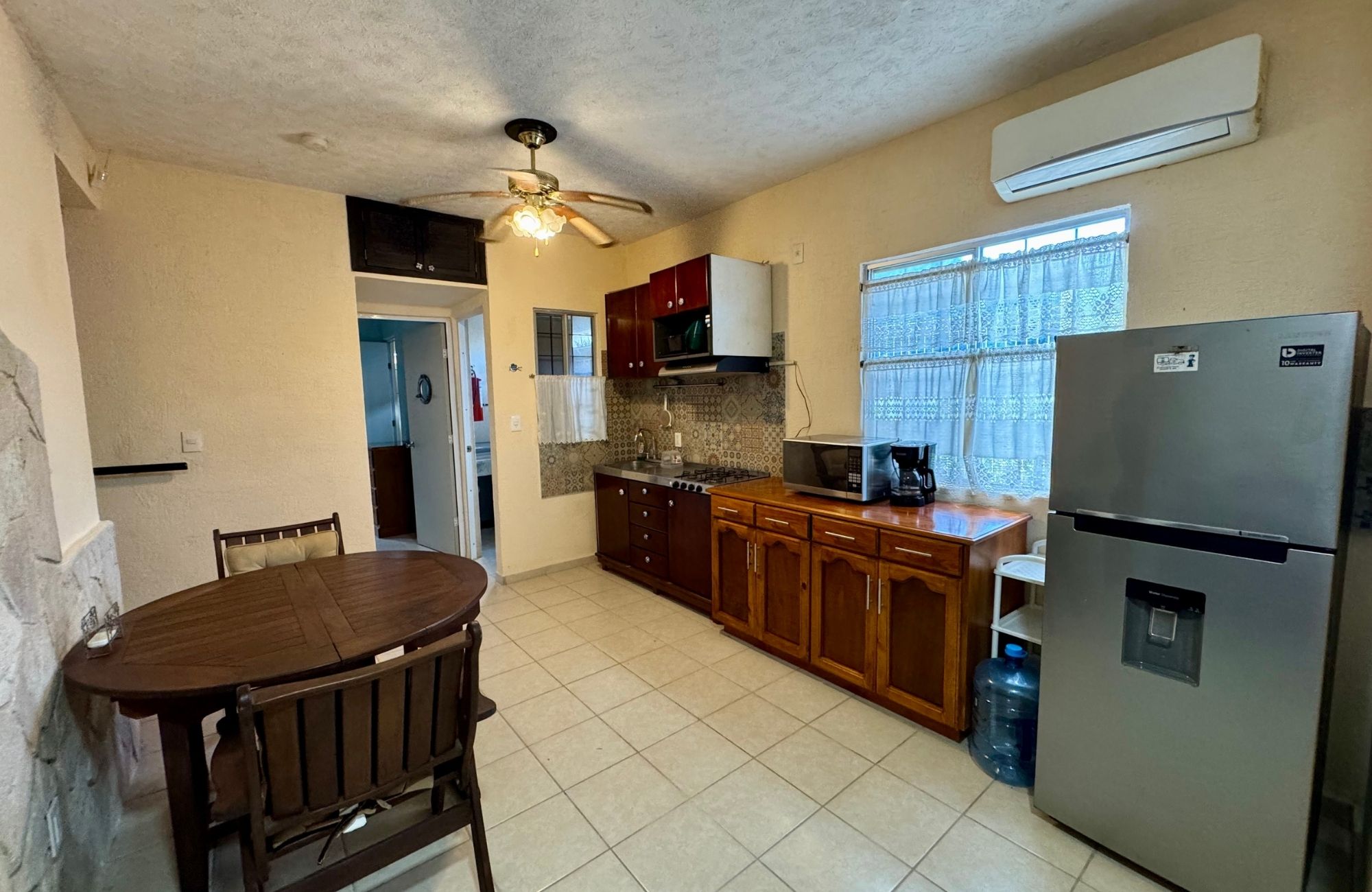 Corner house with balcony and palapa terrace for sale, El Encanto, Cozumel