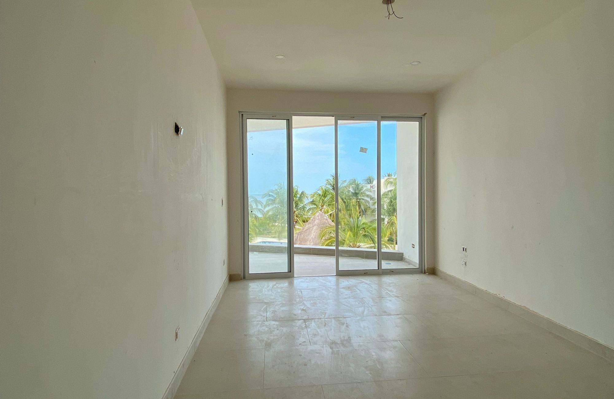 Condominium with private garden and terrace for sale in Merida Centro.