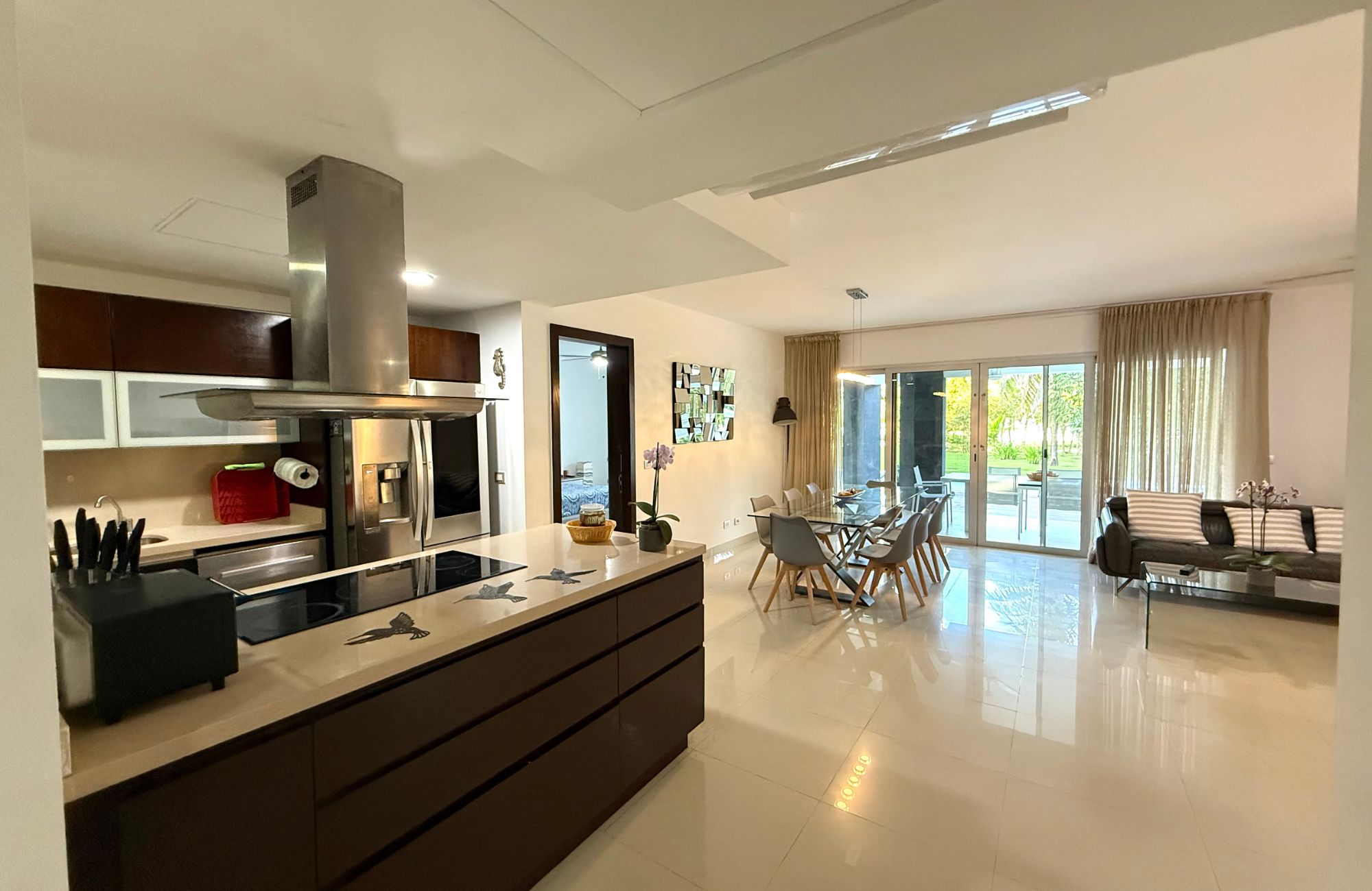 Luxury condominium 387 m2 with garden, cenote, pool, 400 meters from the beach, on the golf course, pre-construction-sale Playacar