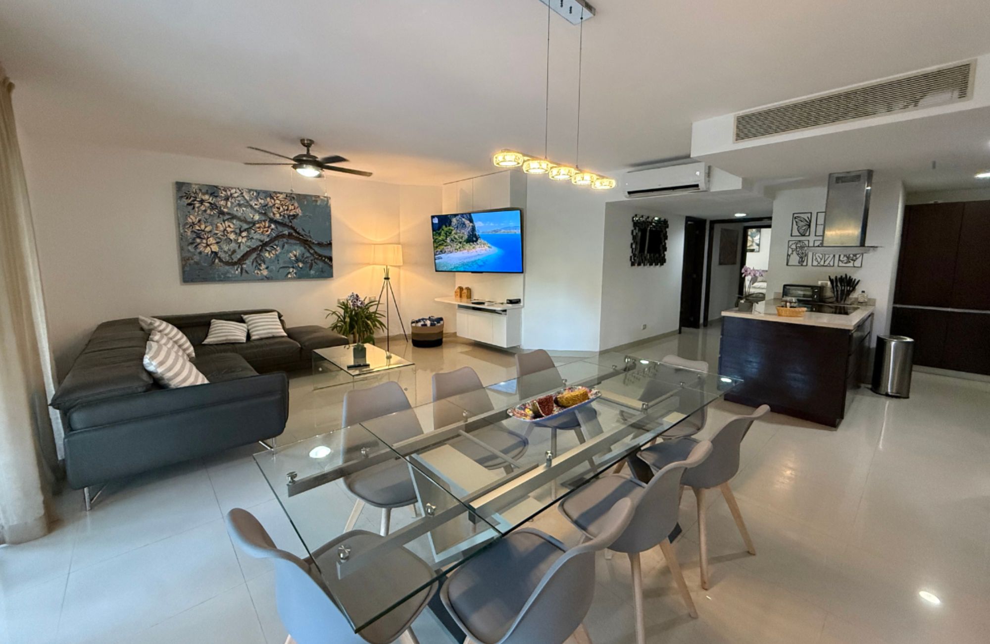 Luxury condominium 387 m2 with garden, cenote, pool, 400 meters from the beach, on the golf course, pre-construction-sale Playacar