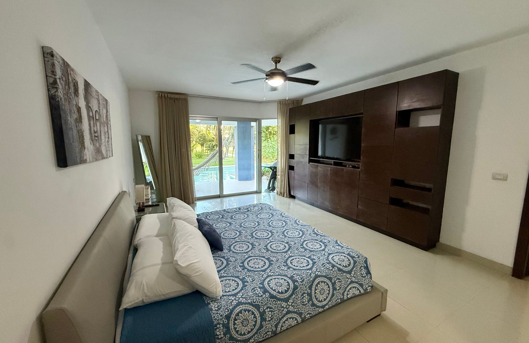 Luxury condominium 387 m2 with garden, cenote, pool, 400 meters from the beach, on the golf course, pre-construction-sale Playacar