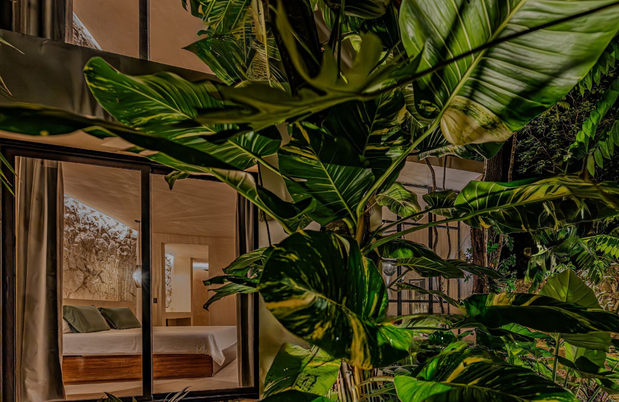 Casa con alberca privada, rooftop jacuzzi, en venta, Zona hotelera Sur, Cozumel