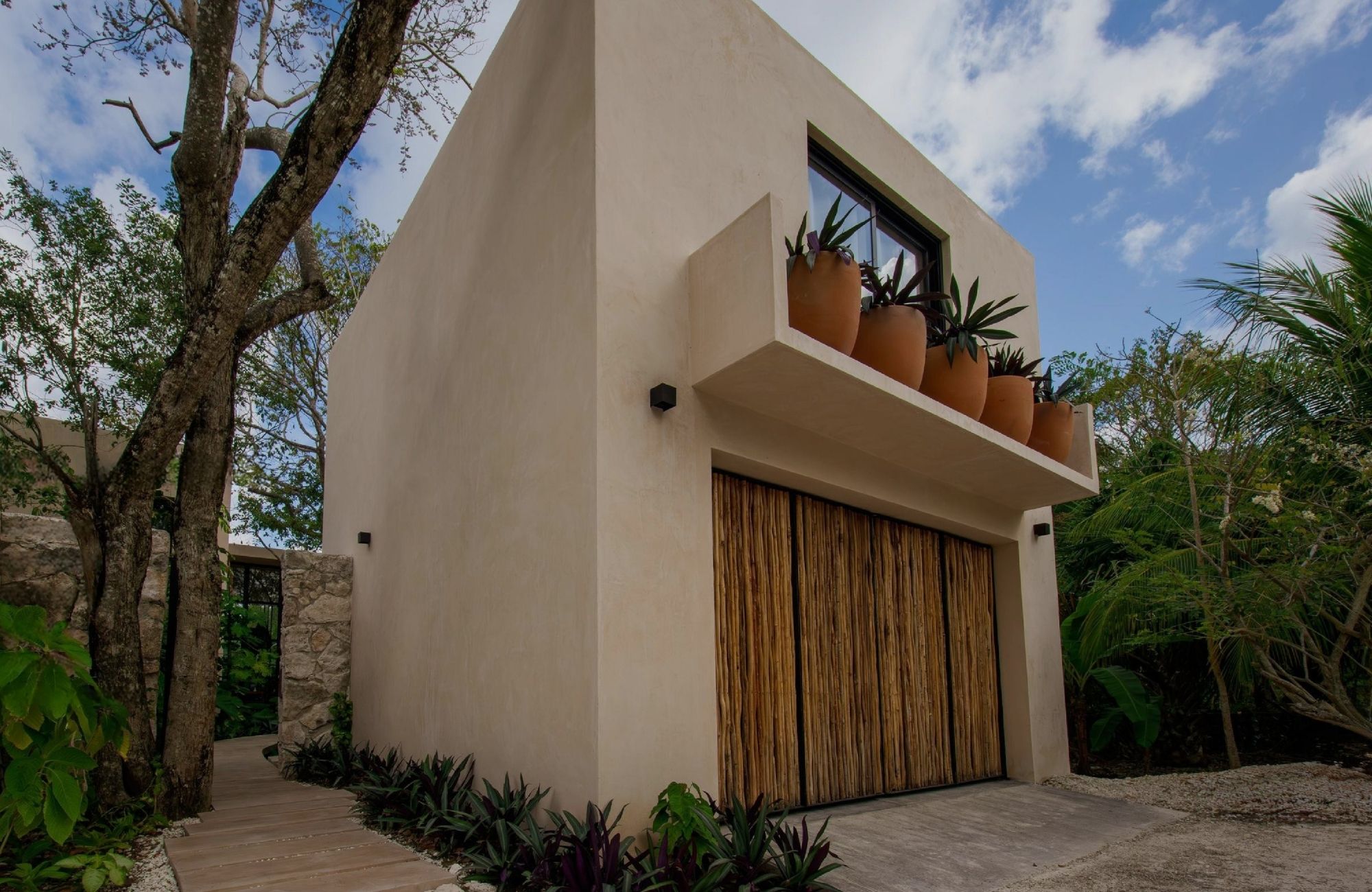 Casa con alberca privada, rooftop jacuzzi, en venta, Zona hotelera Sur, Cozumel