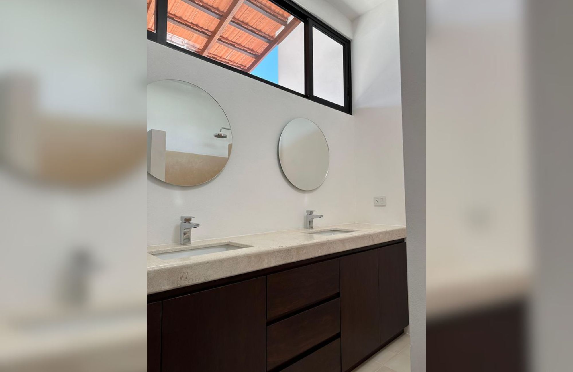 House with Covered Terrace and Private Pool for Sale in Temoz&oacute;n Norte, M&eacute;rida