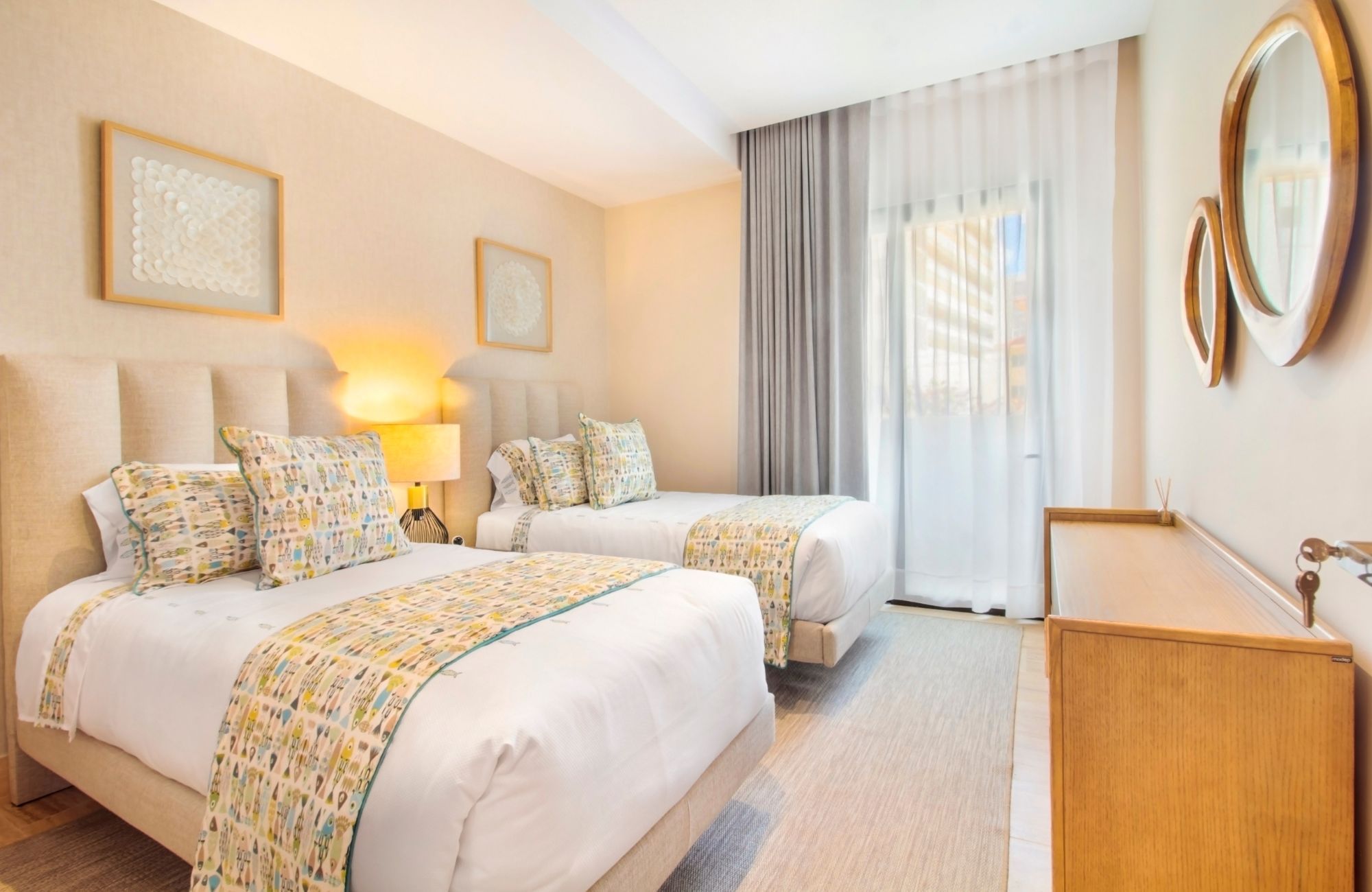 Apartment with terrace, rooftop, and pool for sale, Puerto Cancun, Cancun.