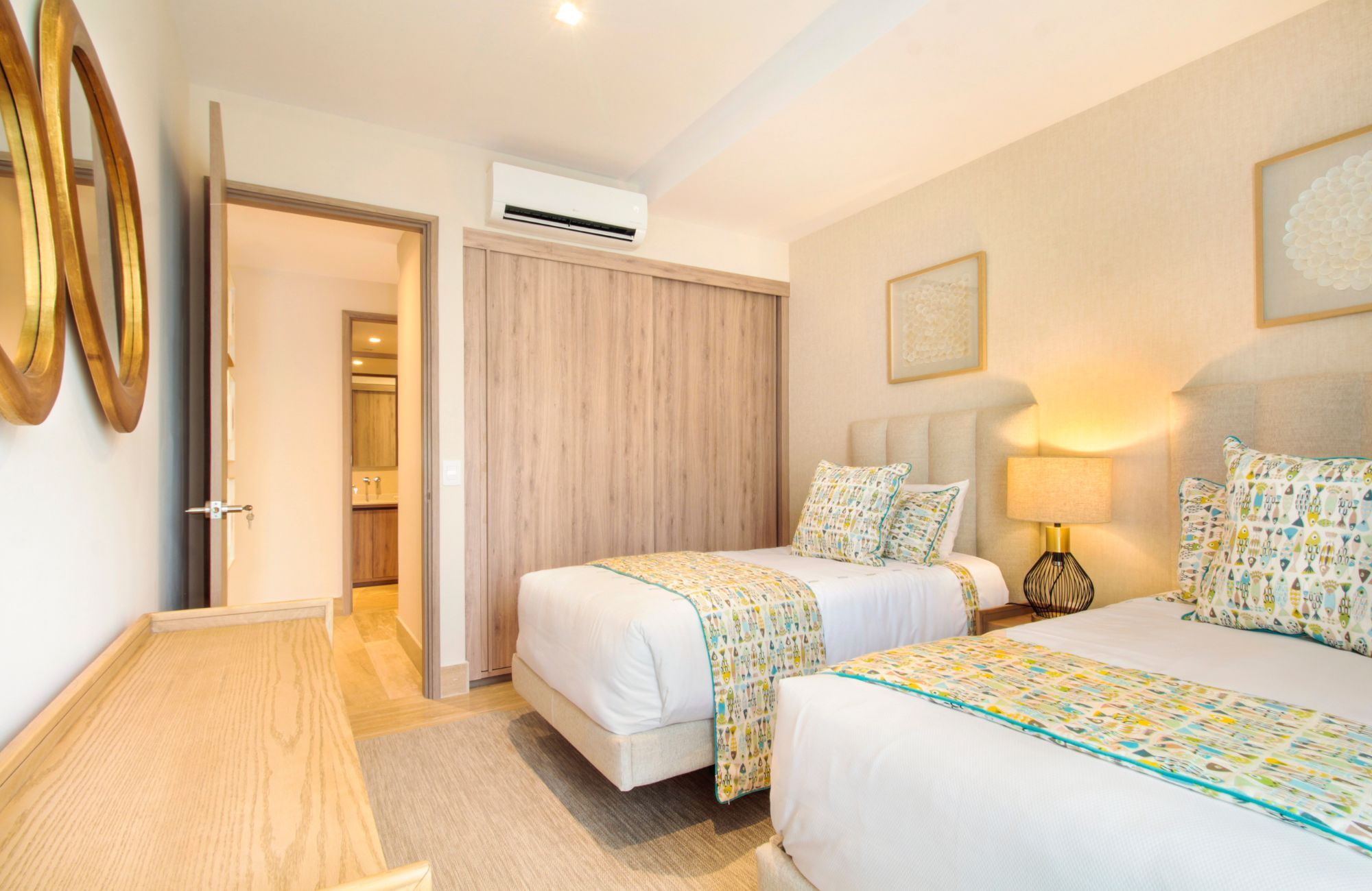 Penthouse with Spa, infinity pool and lake with beach, pre-construction, for sale, Canc&uacute;n.