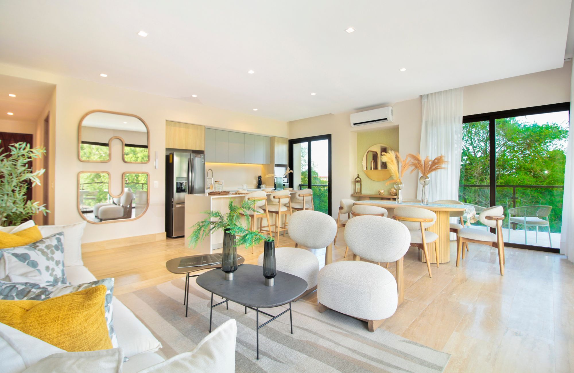 Penthouse with Spa, infinity pool and lake with beach, pre-construction, for sale, Canc&uacute;n.