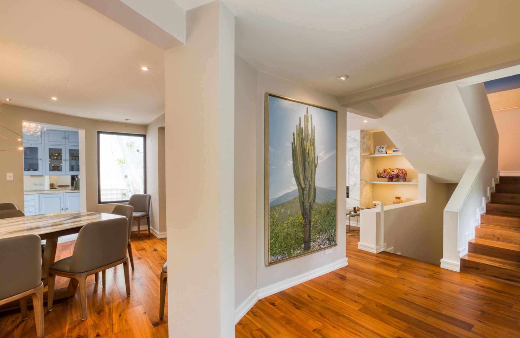 House with a Spacious Garden and Jacuzzi in Valle de Bravo, Mexico
