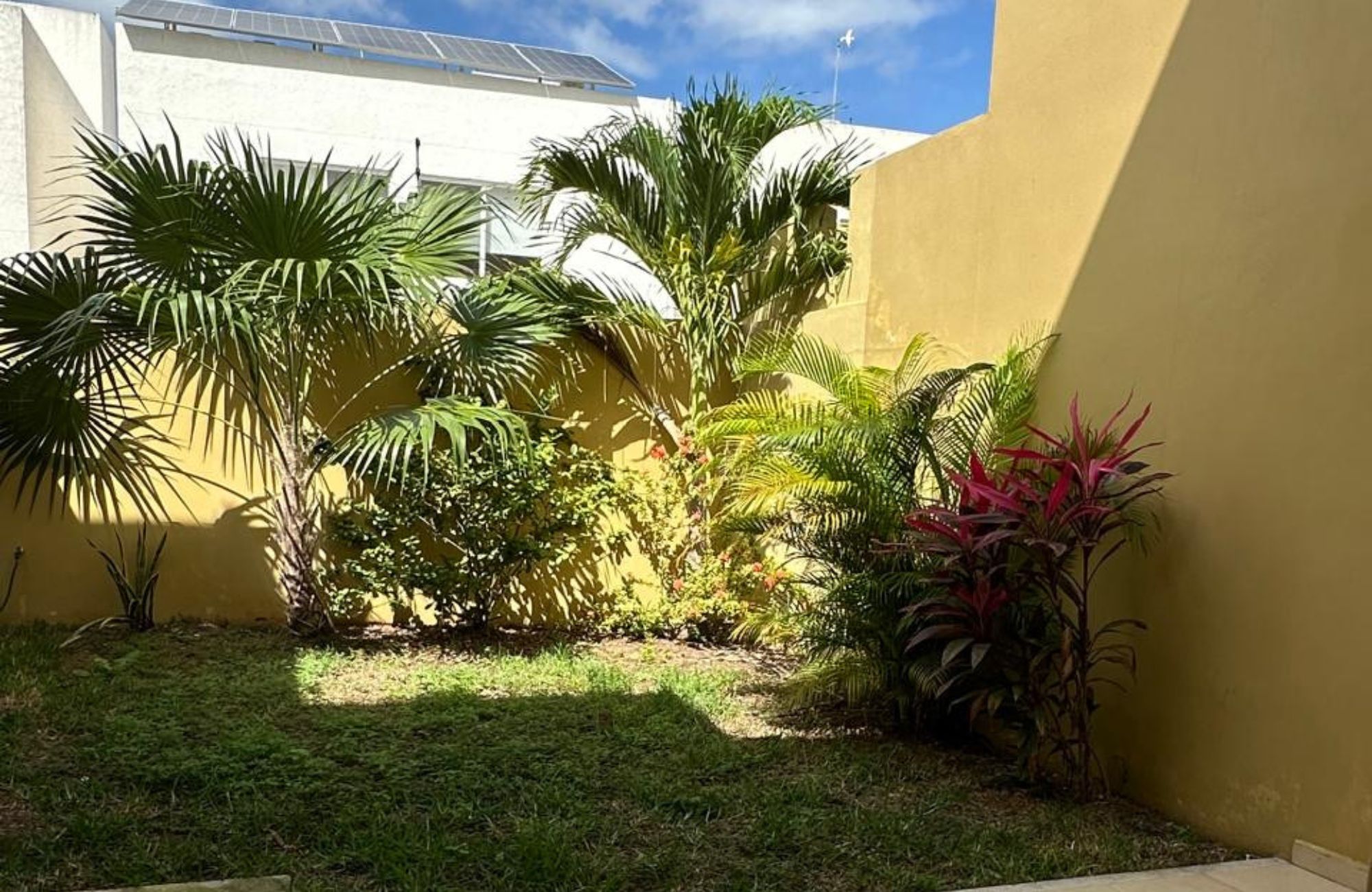 House with balcony, common pool, Pre-Construction, Selvanova, Playa del Carmen