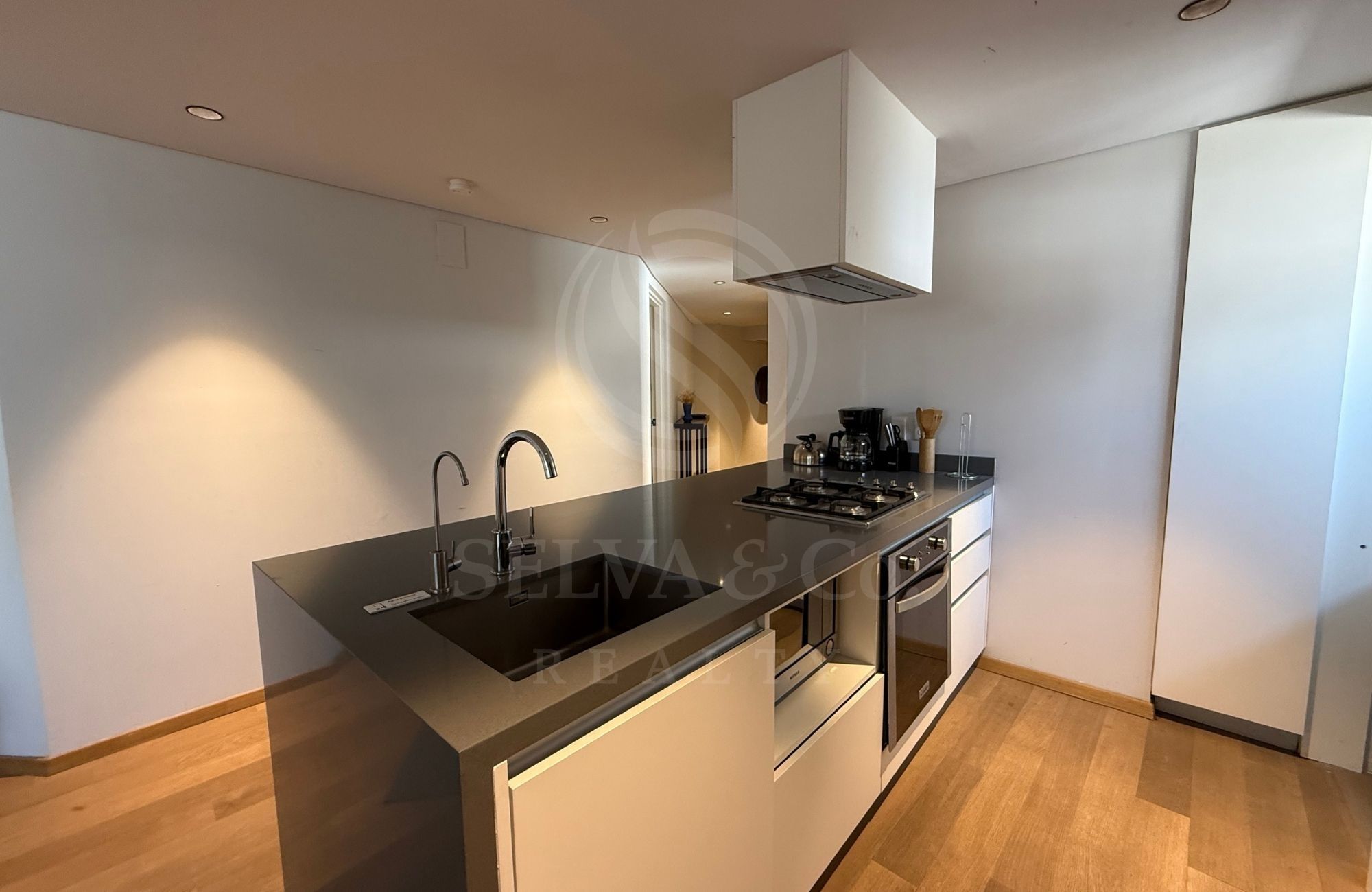 Condo with a 5 m2 terrace, 2 parking spaces, swimming lane, gym, playground, green areas, pre-construction, for sale in Santa Fe, Mexico Cit