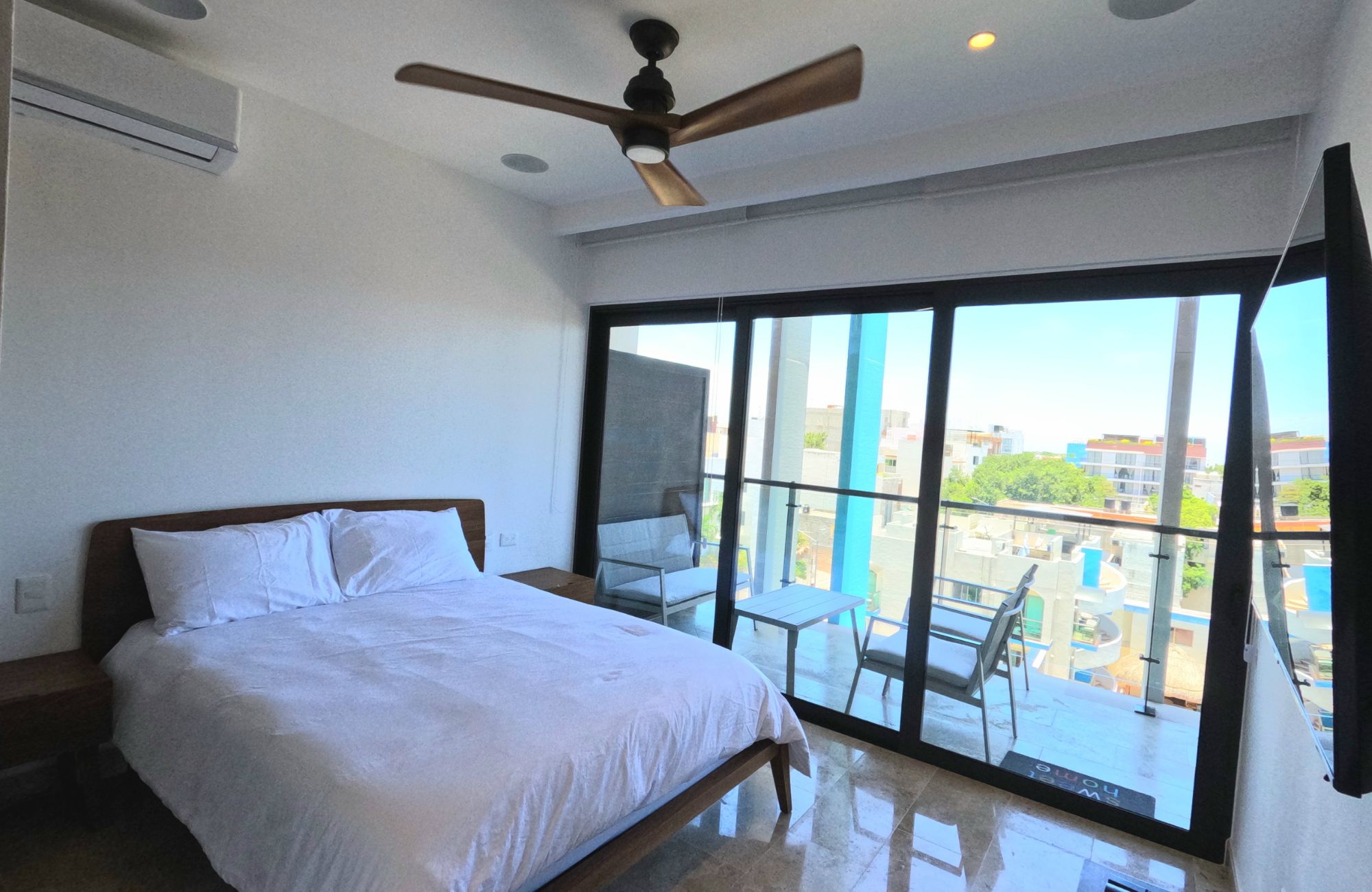 Condominium steps from the beach, ocean view pool, in Playa del Carmen.