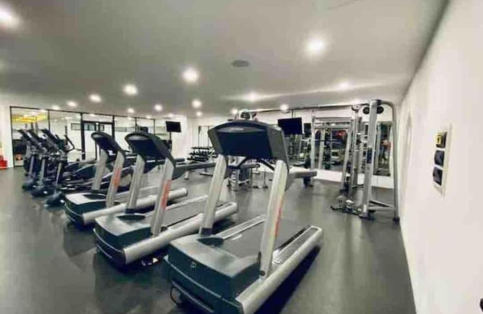 Condominium steps from the beach, ocean view pool, in Playa del Carmen.