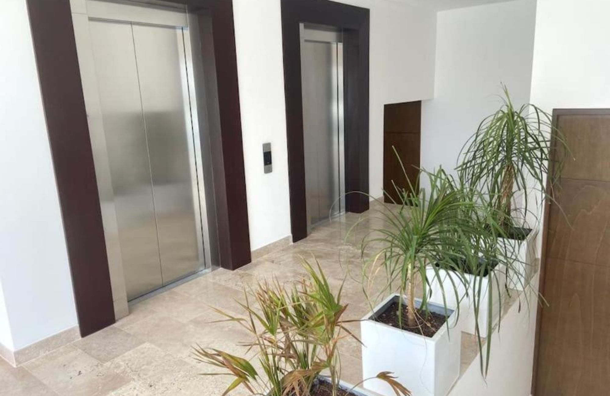 Condominium steps from the beach, ocean view pool, in Playa del Carmen.