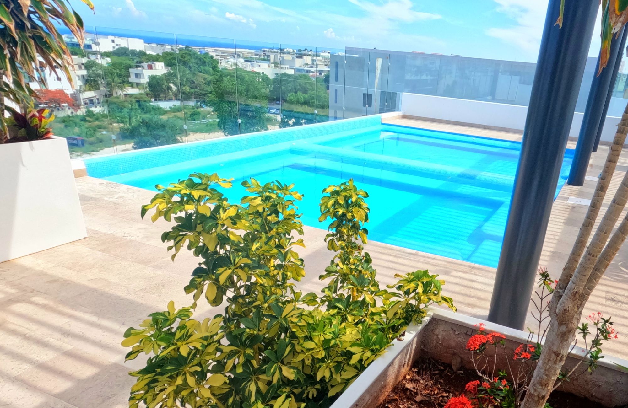 Condominium steps from the beach, ocean view pool, in Playa del Carmen.