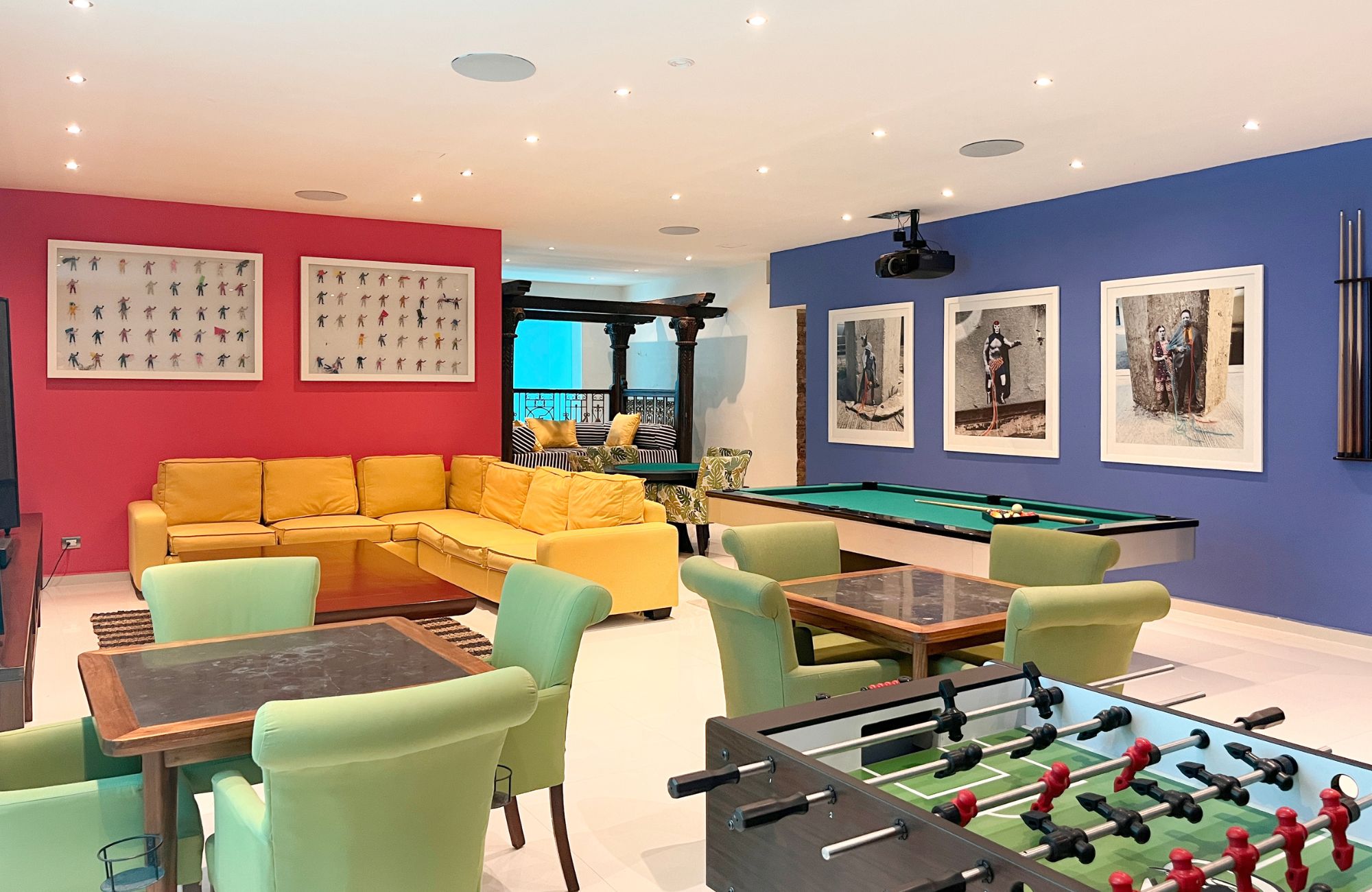 4-bedroom house, private pool, ocean access, 2 independent studios for sale in Playacar Phase 2.