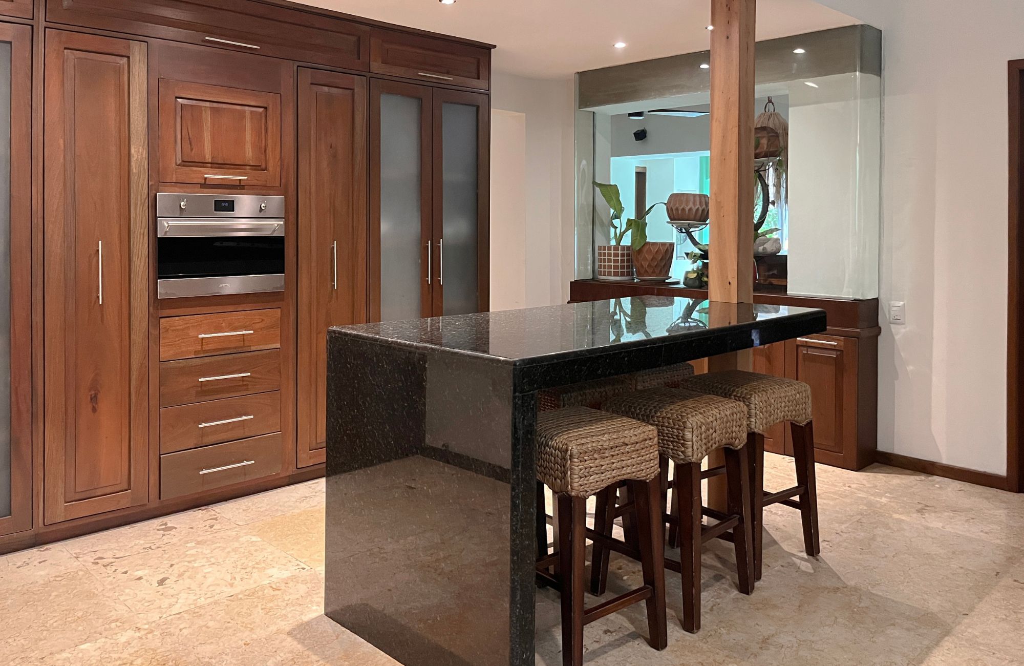 4-bedroom house, private pool, ocean access, 2 independent studios for sale in Playacar Phase 2.