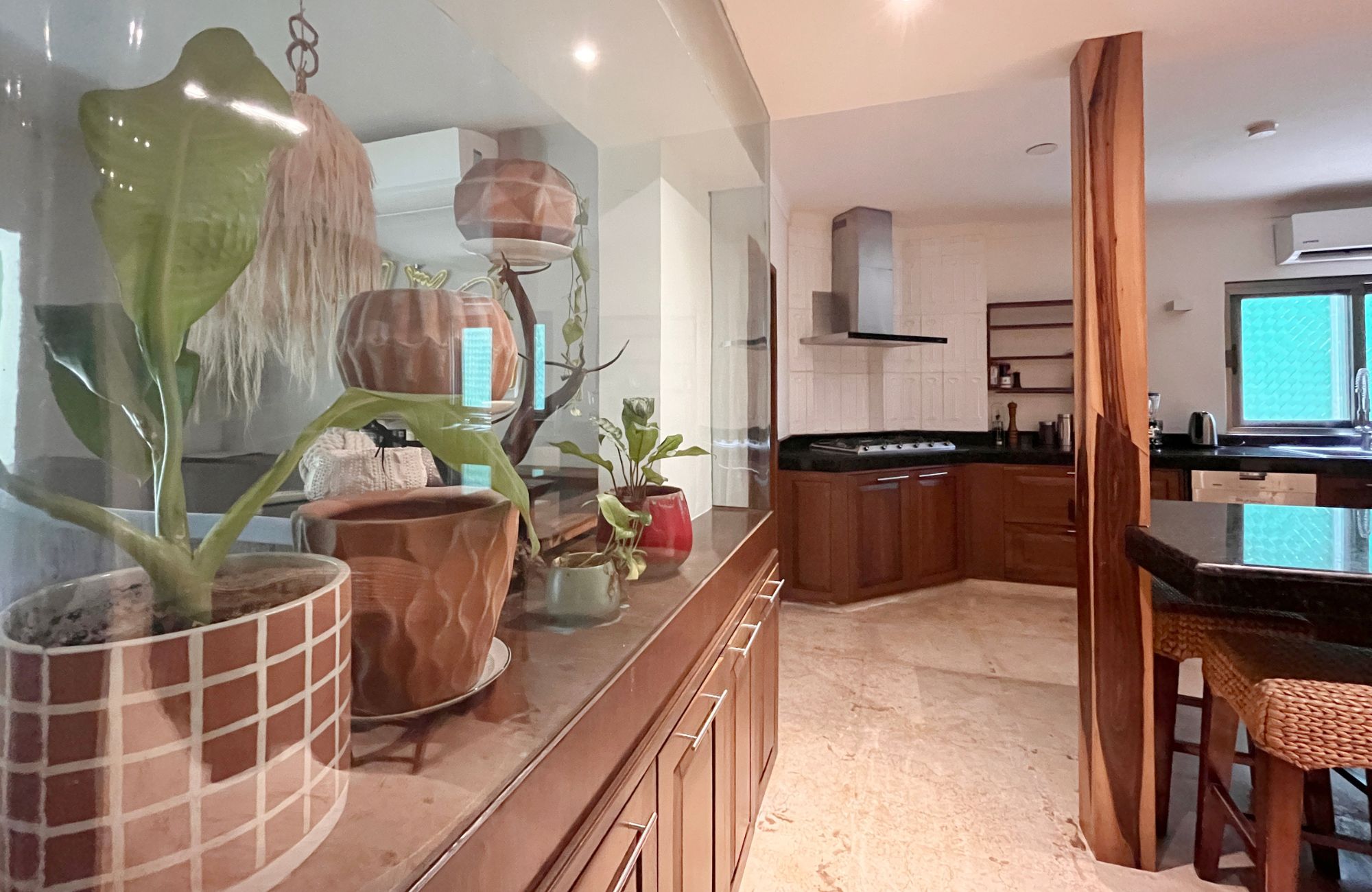 4-bedroom house, private pool, ocean access, 2 independent studios for sale in Playacar Phase 2.