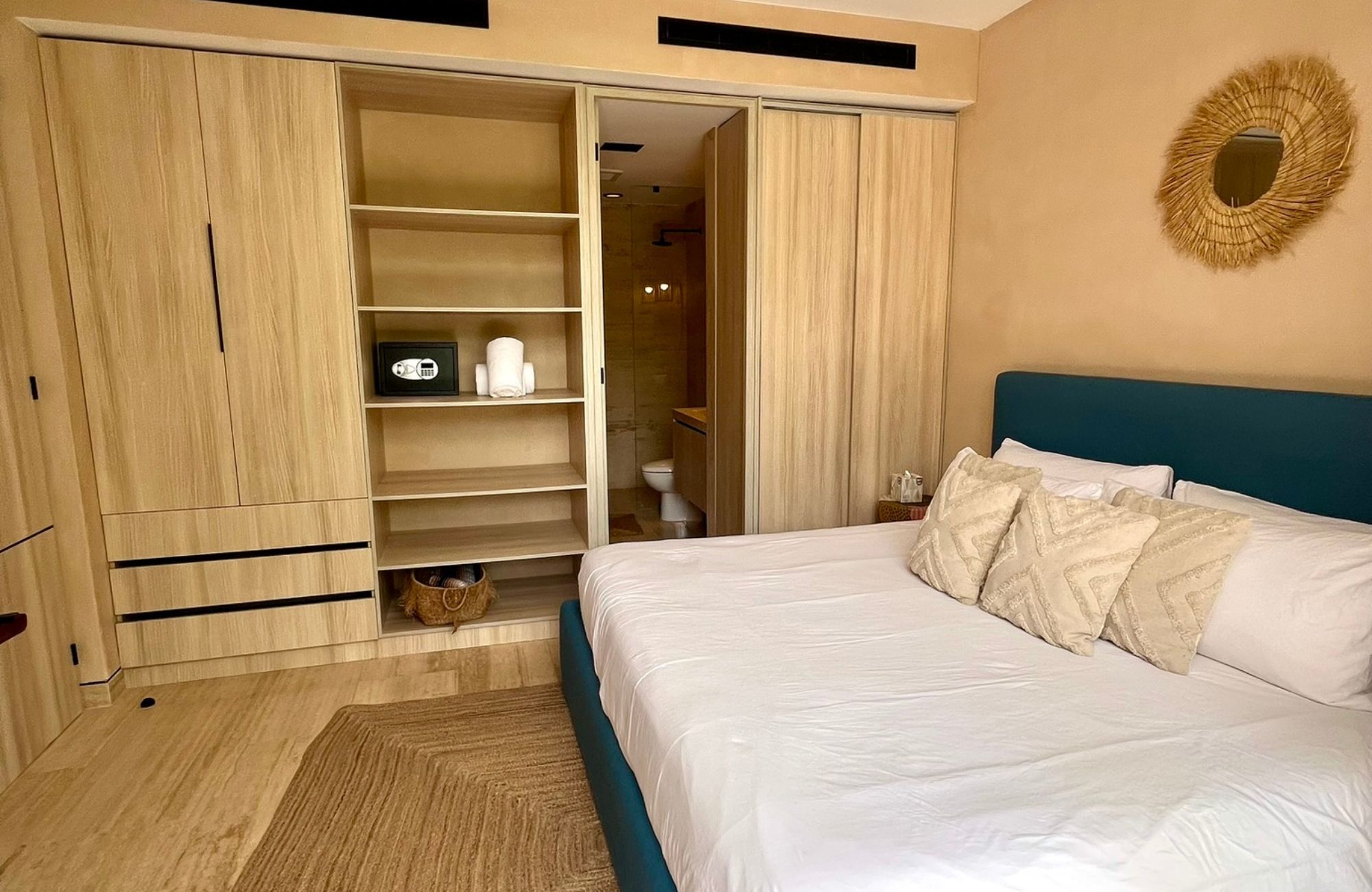 Apartment 400 meters from the beach, ocean view rooftop Playa del Carmen.