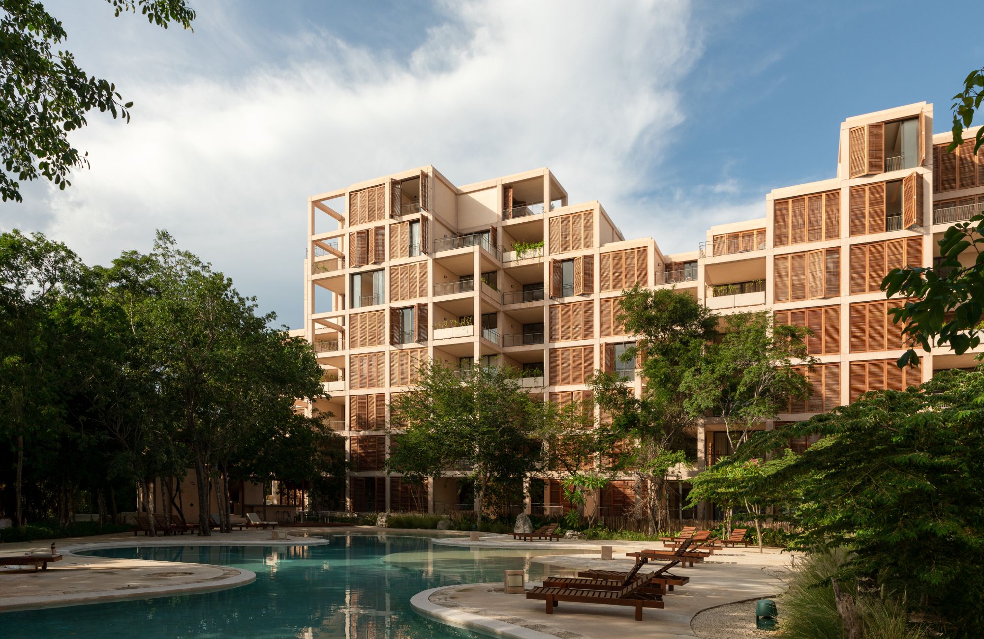 Condominio a pasos de la Quinta Avenida, rooftop, en venta Playa del Carmen.